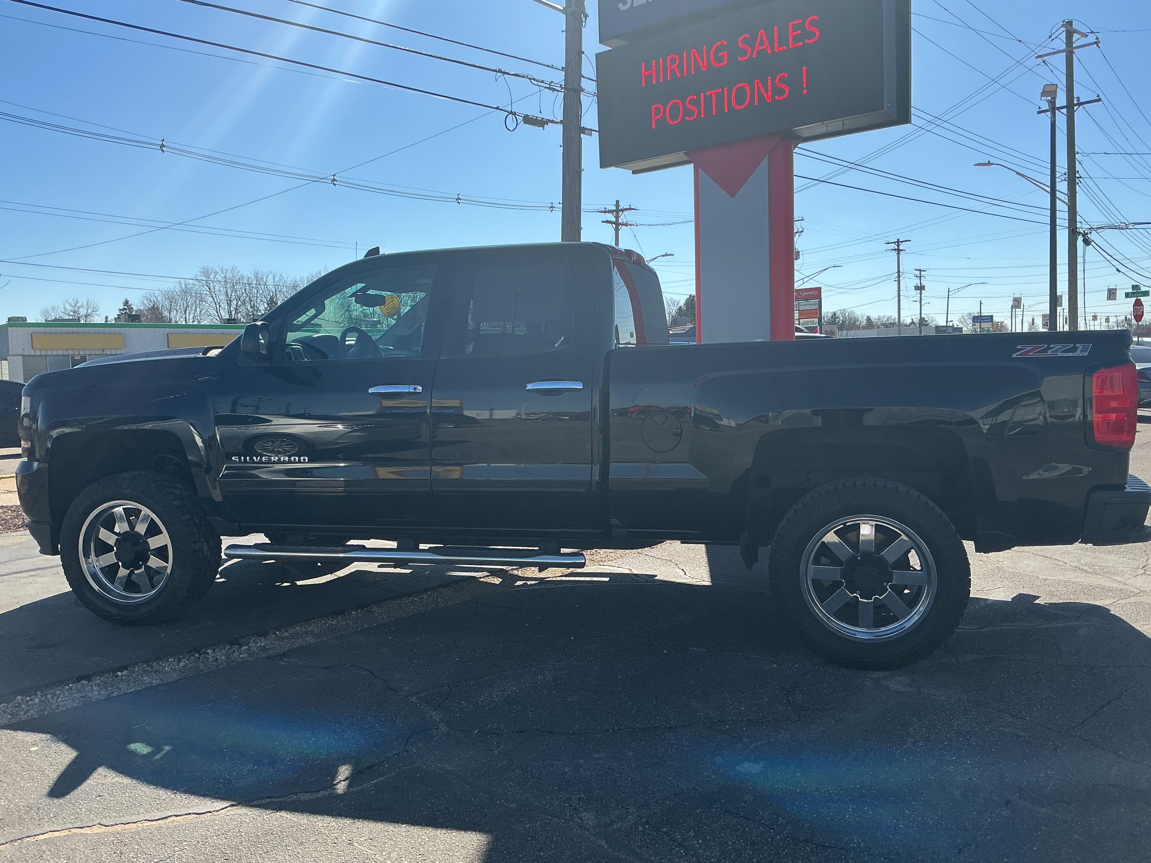 View vehicle photo 5