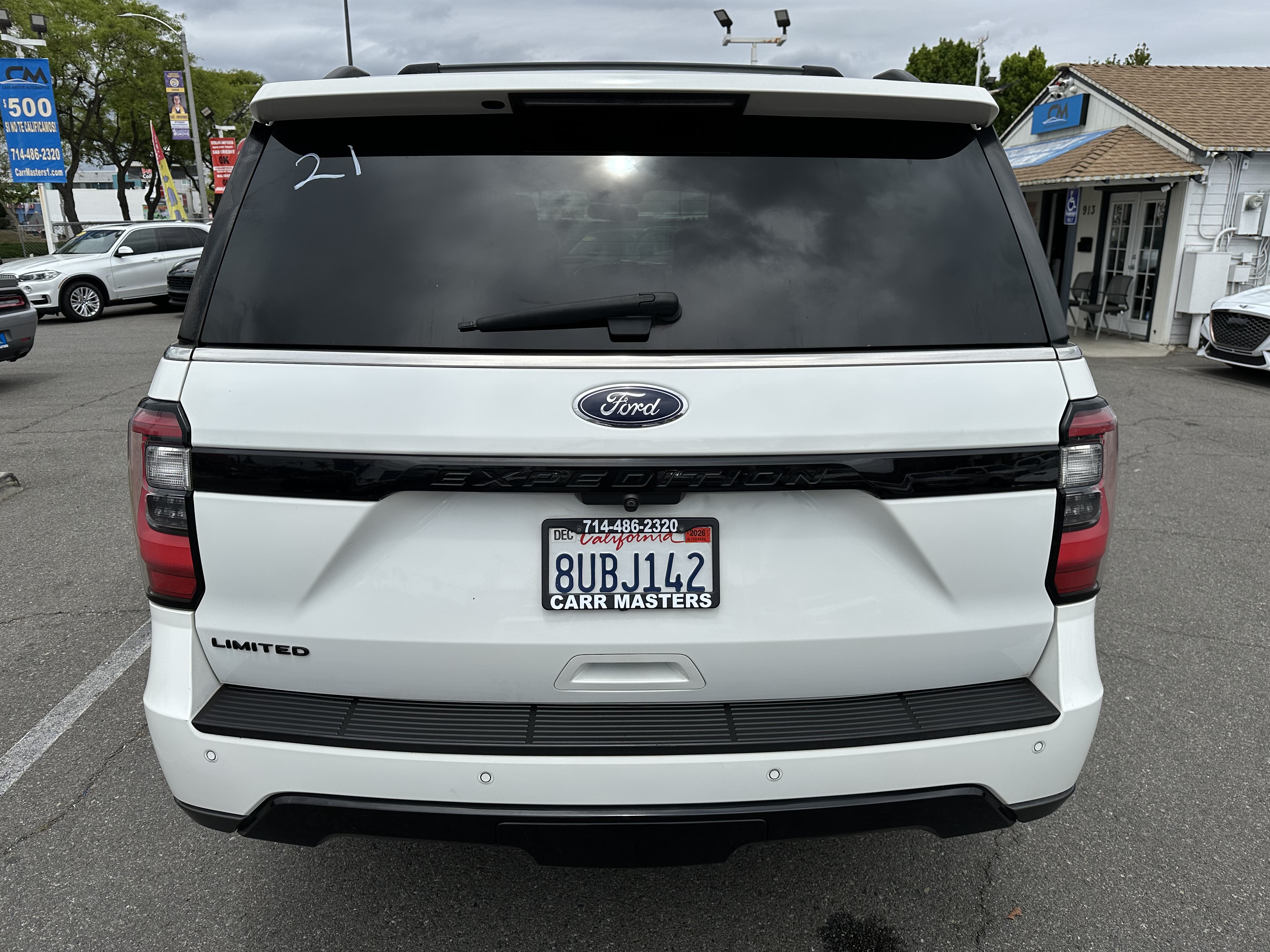 View vehicle photo 7