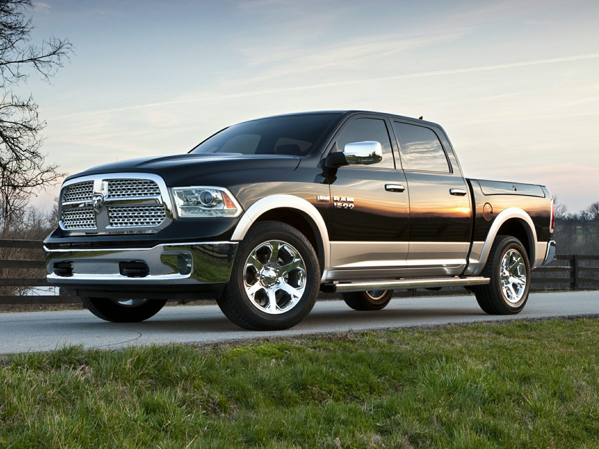 2017 RAM 1500 Express Crew Cab 4WD