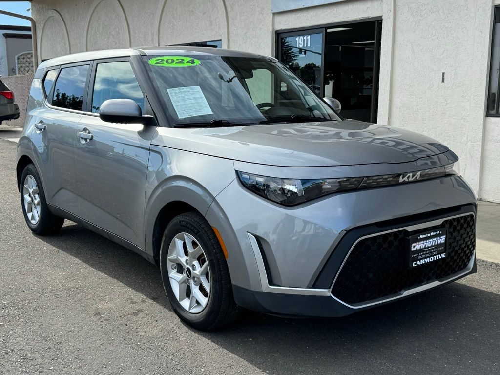 2024 Kia Soul LX FWD