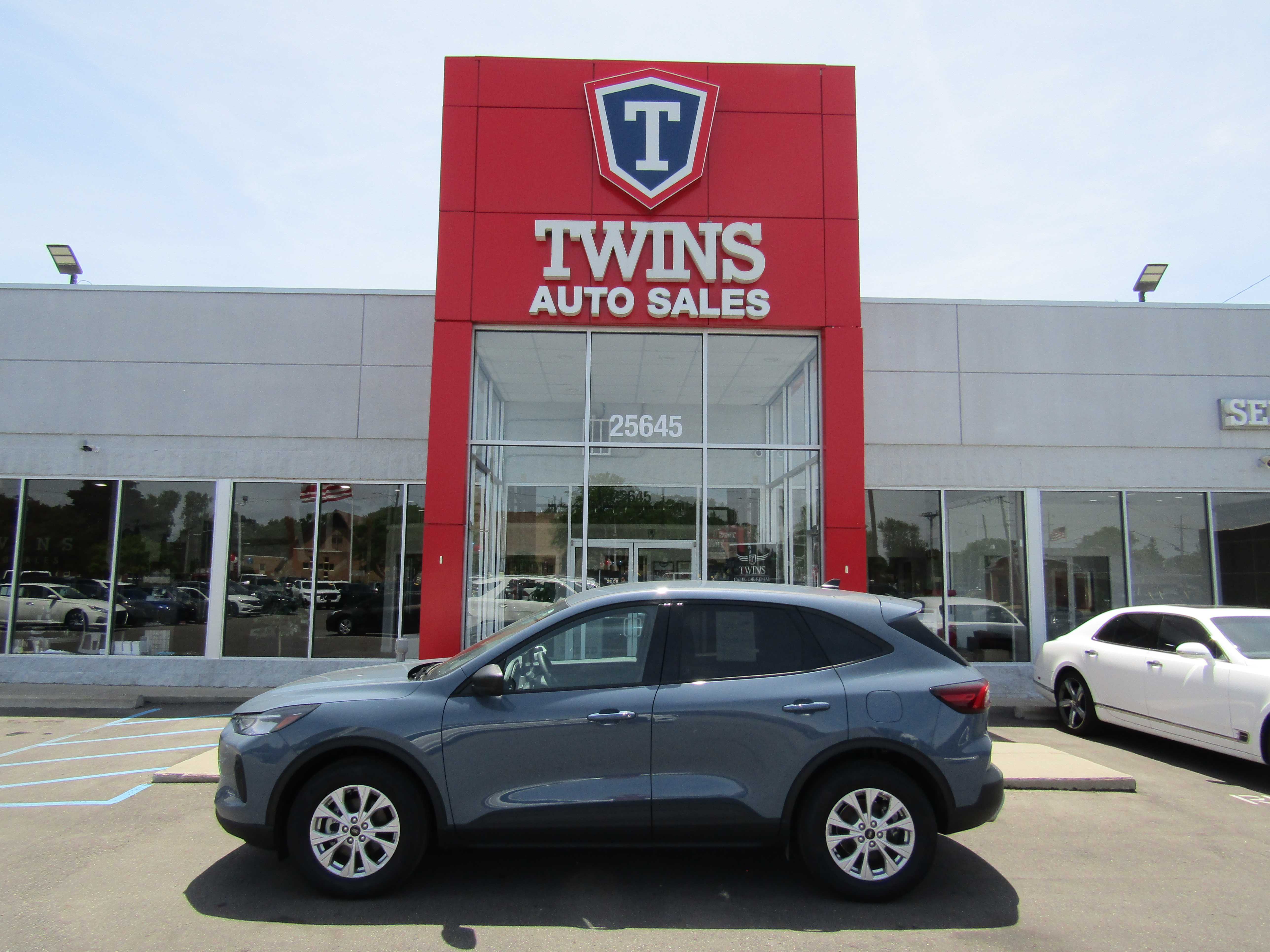 Blue 2025 Ford Escape Active AWD SUV / Crossover All-Wheel Drive 8-Speed Automatic