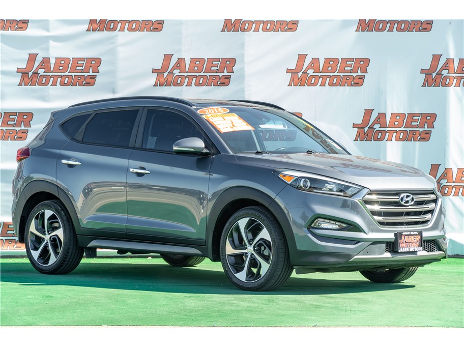 Gray 2016 Hyundai Tucson SUV / Crossover Front-Wheel Drive 7-Speed Automatic