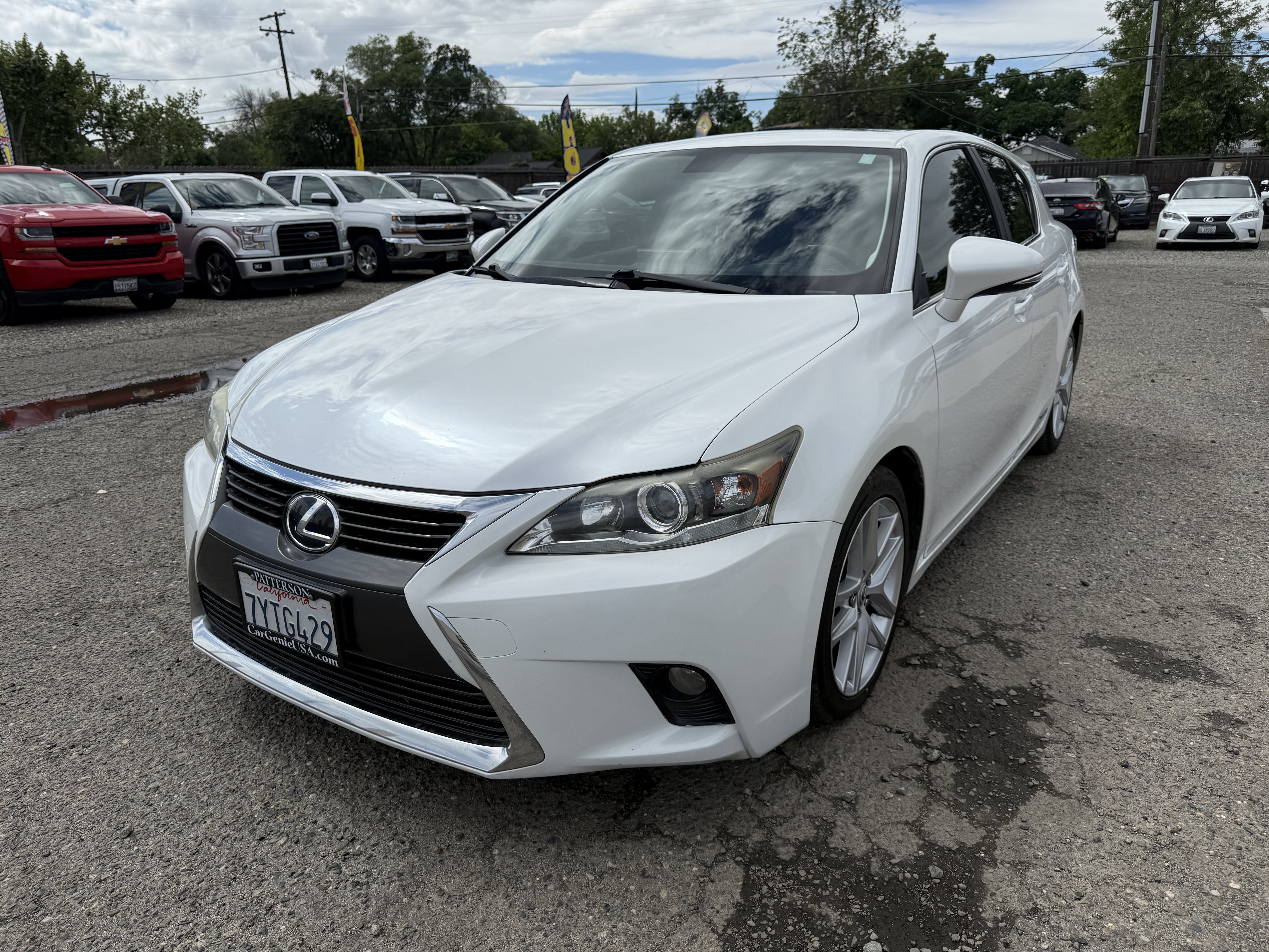 White 2017 Lexus CT Hybrid 200h FWD Wagon Front-Wheel Drive Continuously Variable Transmission