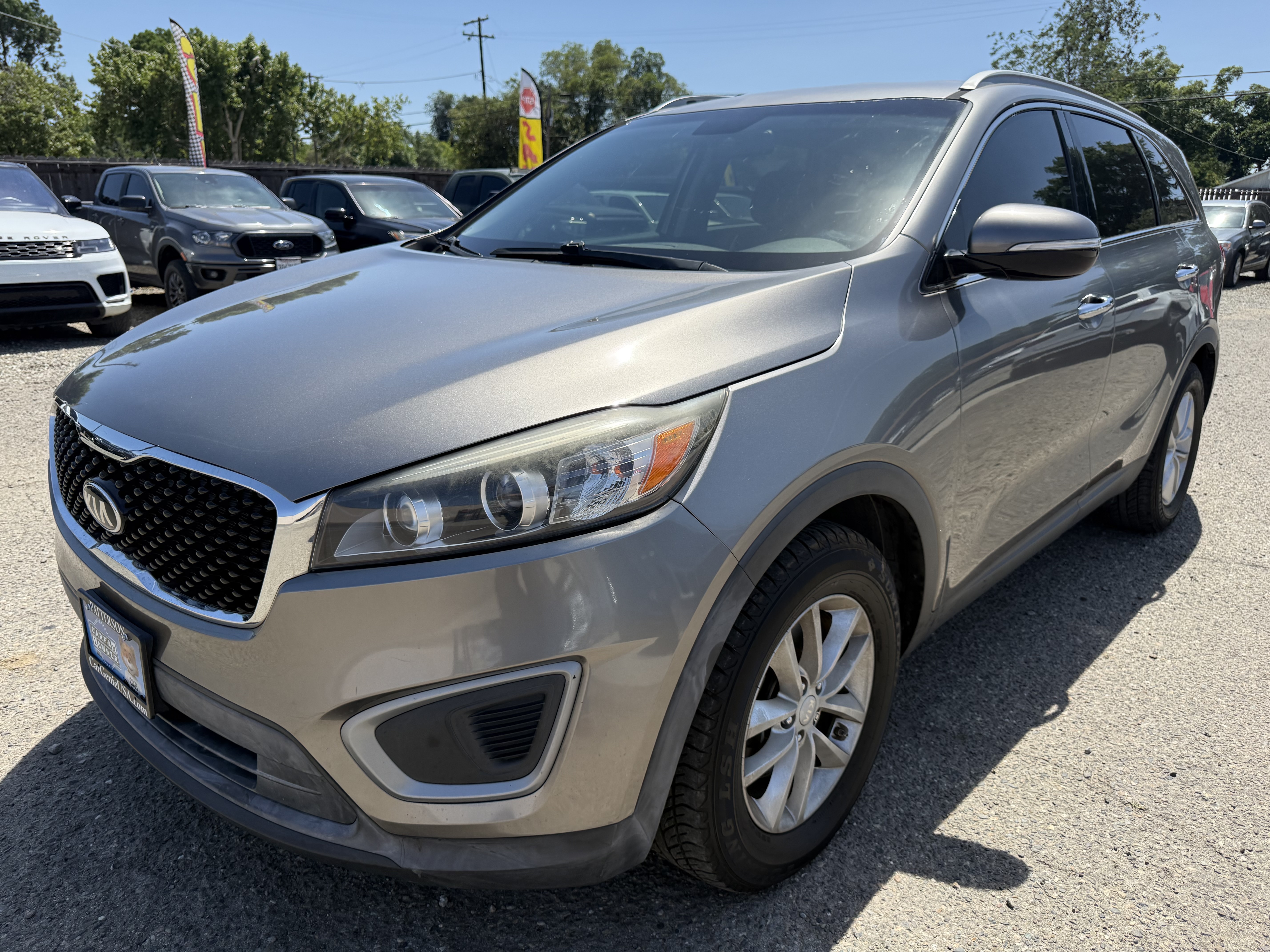 Gold 2016 Kia Sorento LX V6 SUV / Crossover Front-Wheel Drive 6-Speed Automatic Overdrive