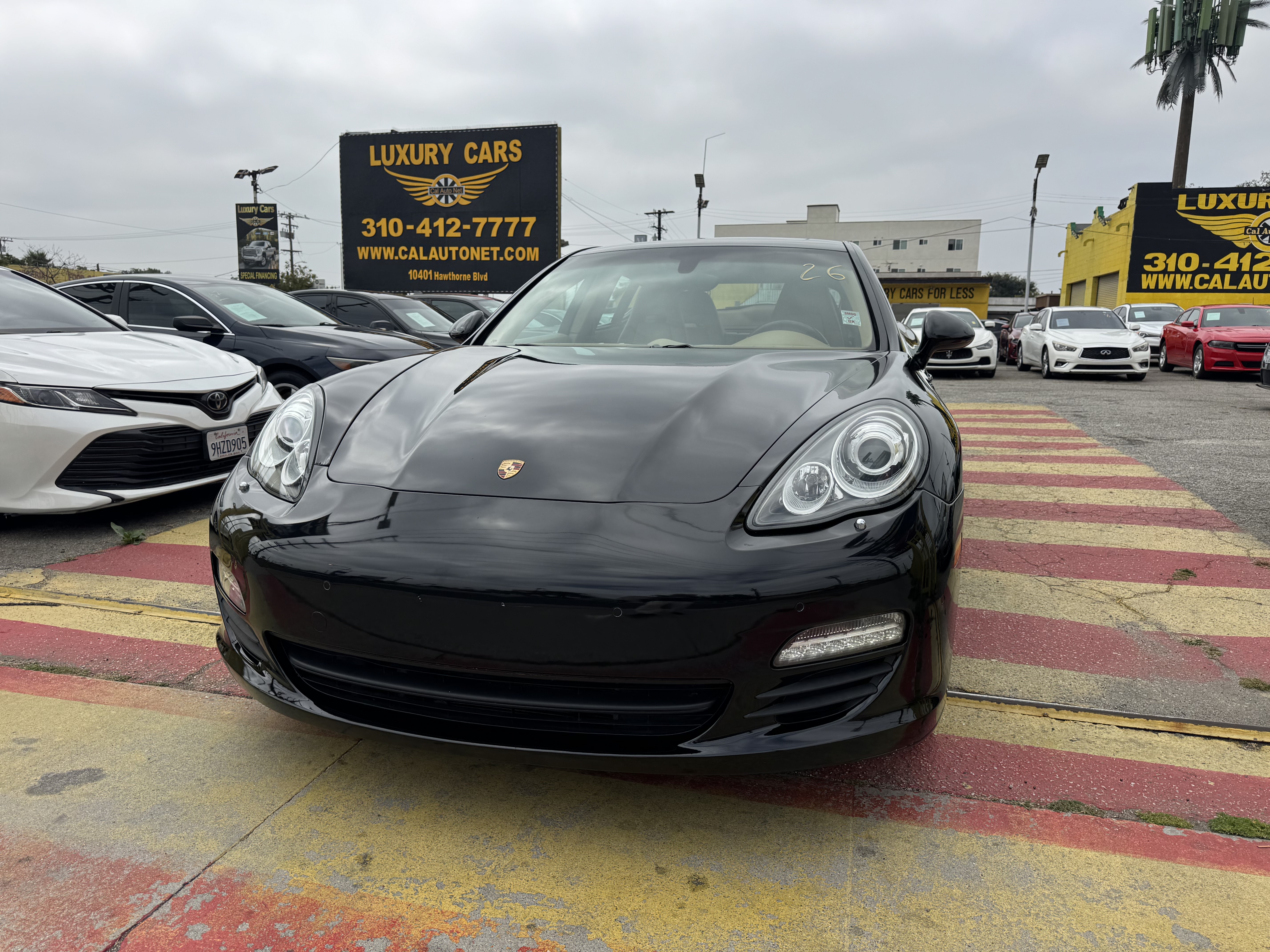 Black 2013 Porsche Panamera Sedan 8-Speed Automatic