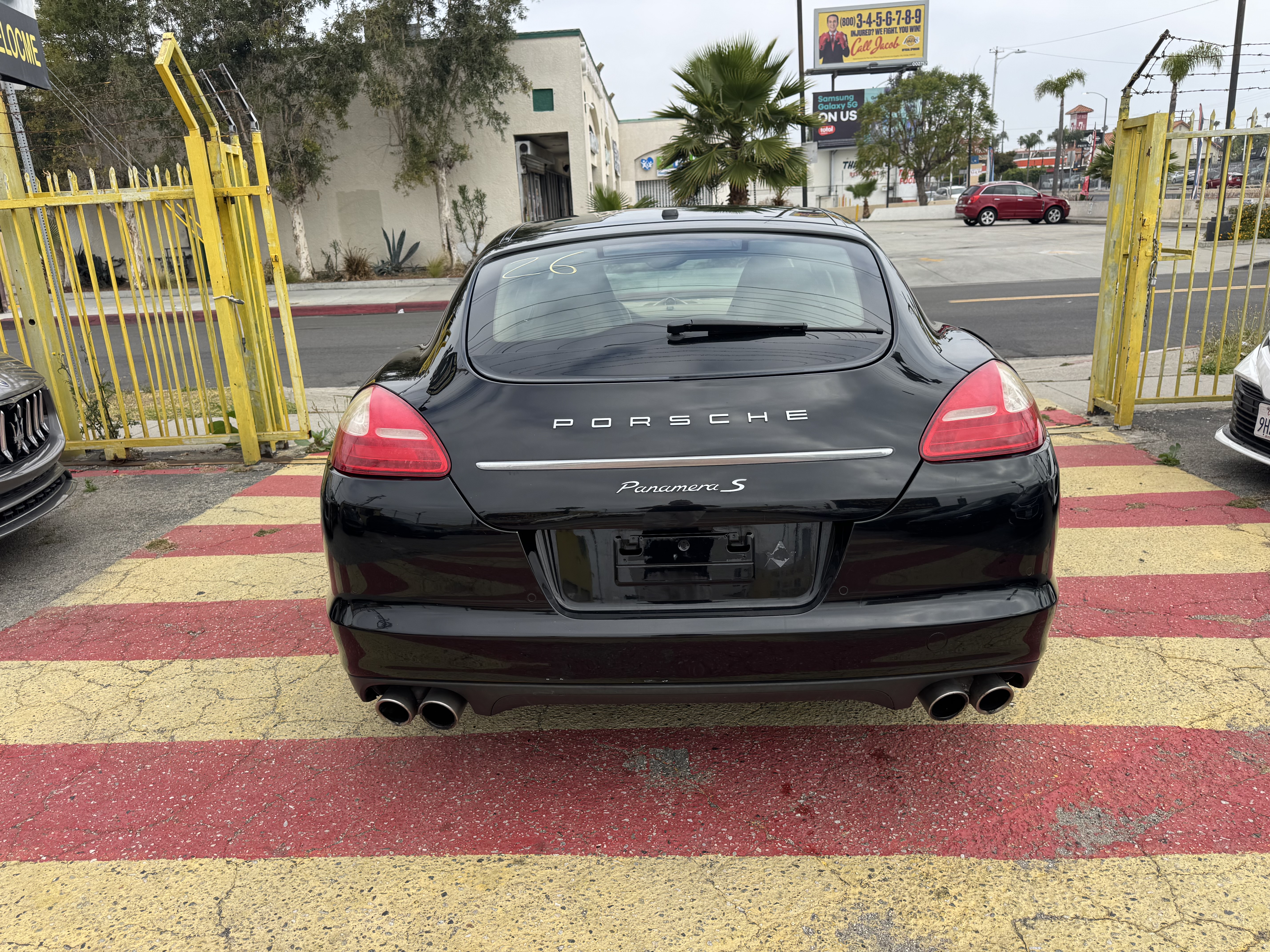 View vehicle photo 7