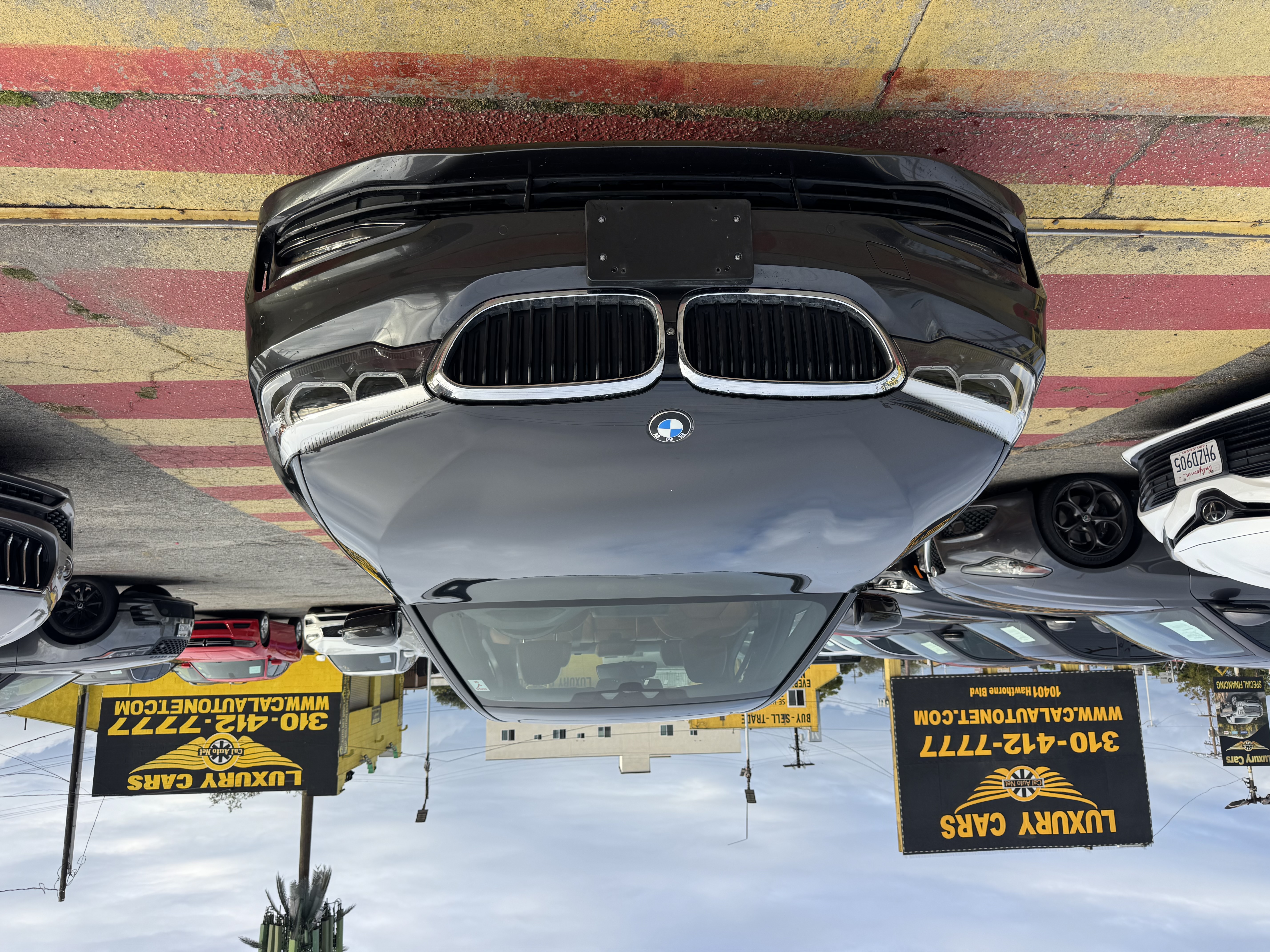 View vehicle photo 2