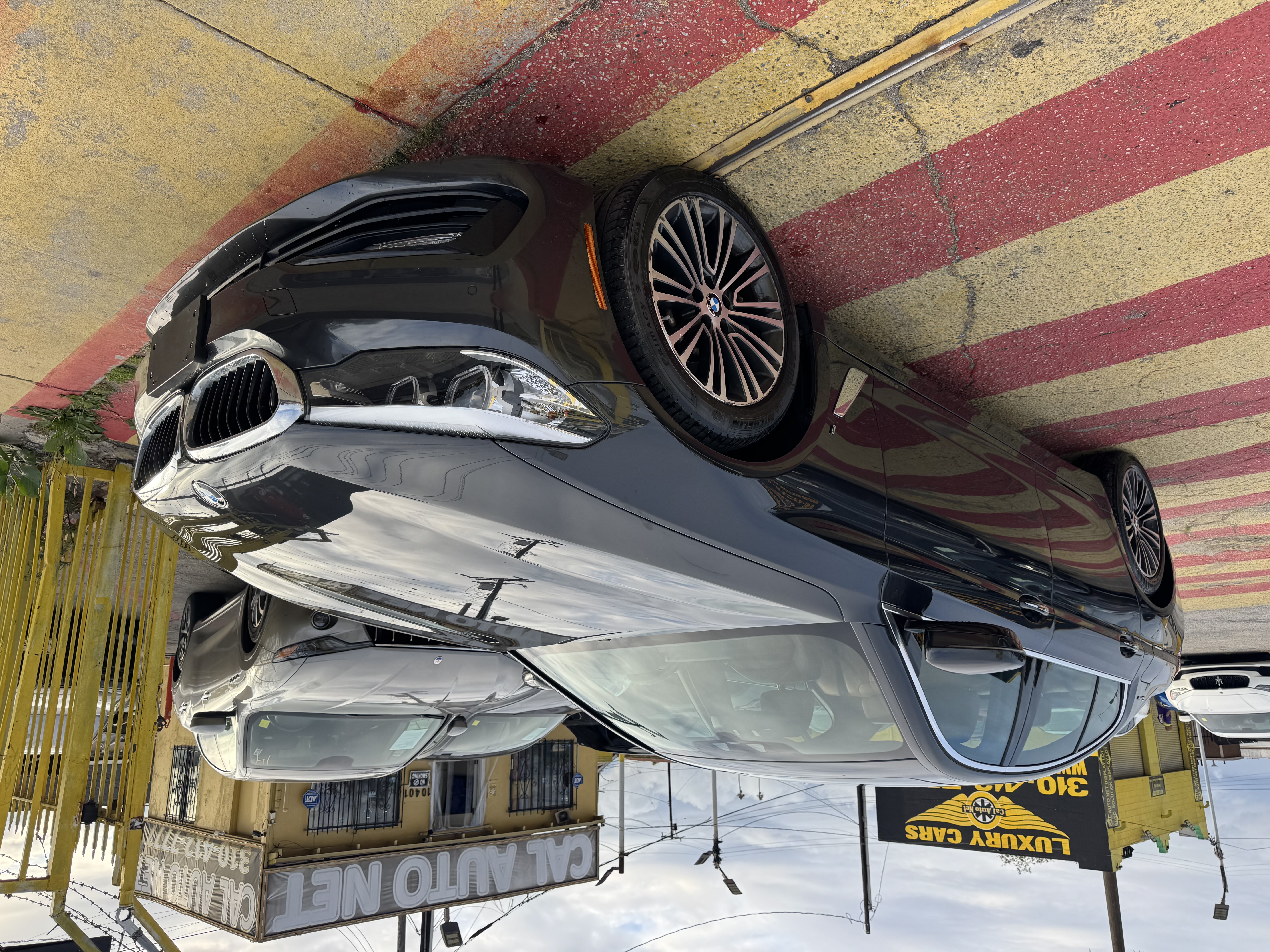View vehicle photo 3