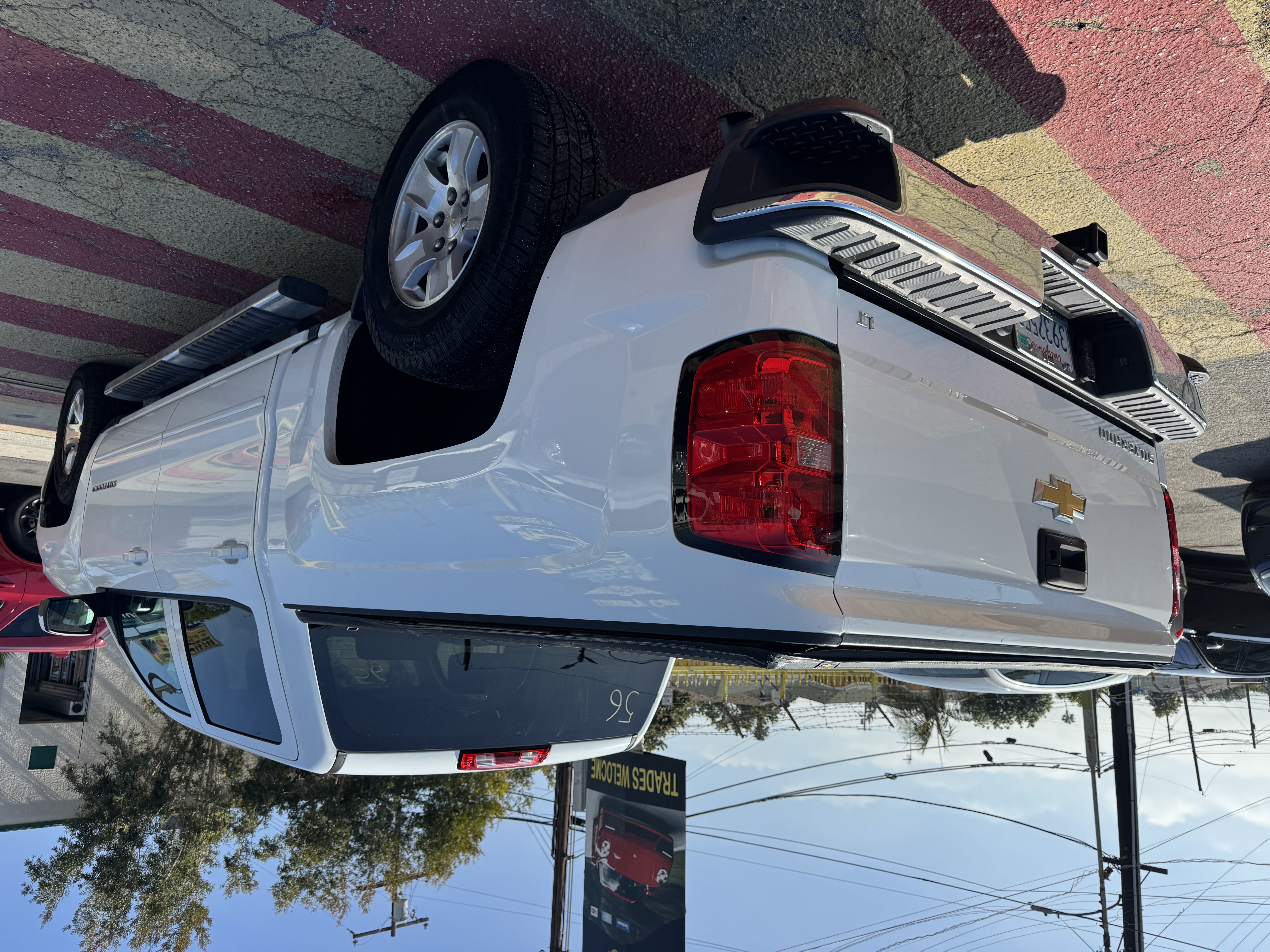 View vehicle photo 3