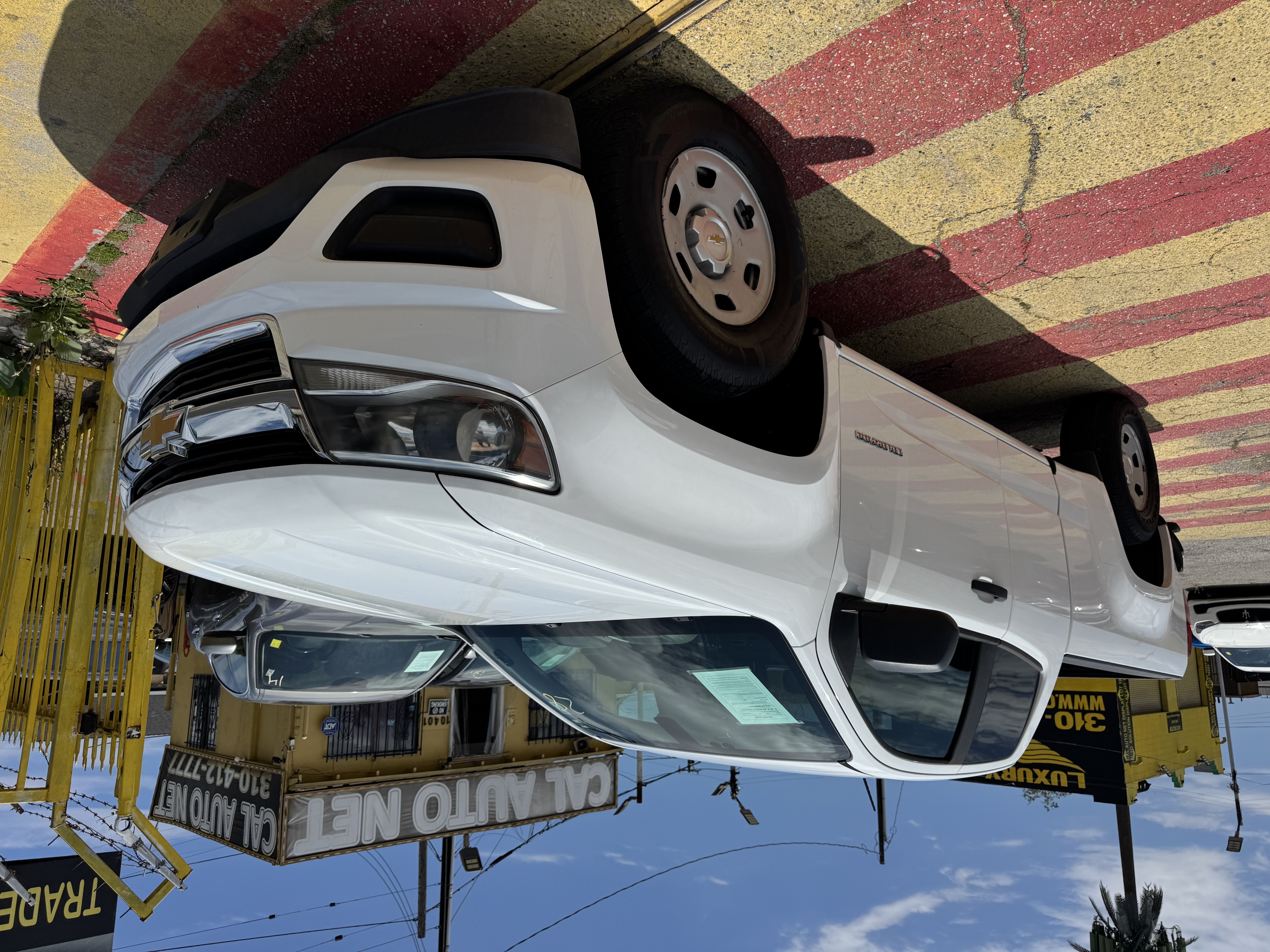 View vehicle photo 3