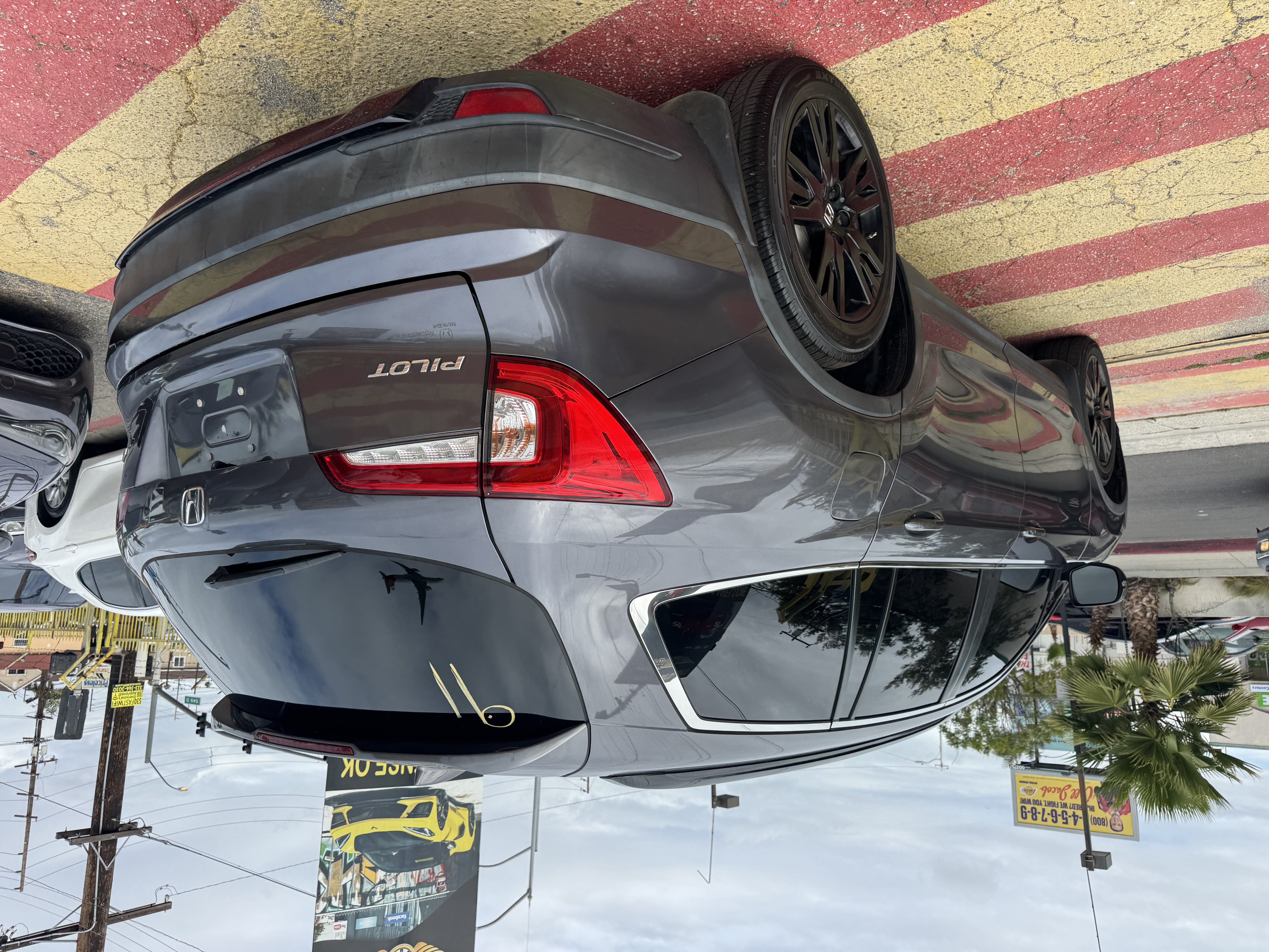 View vehicle photo 5