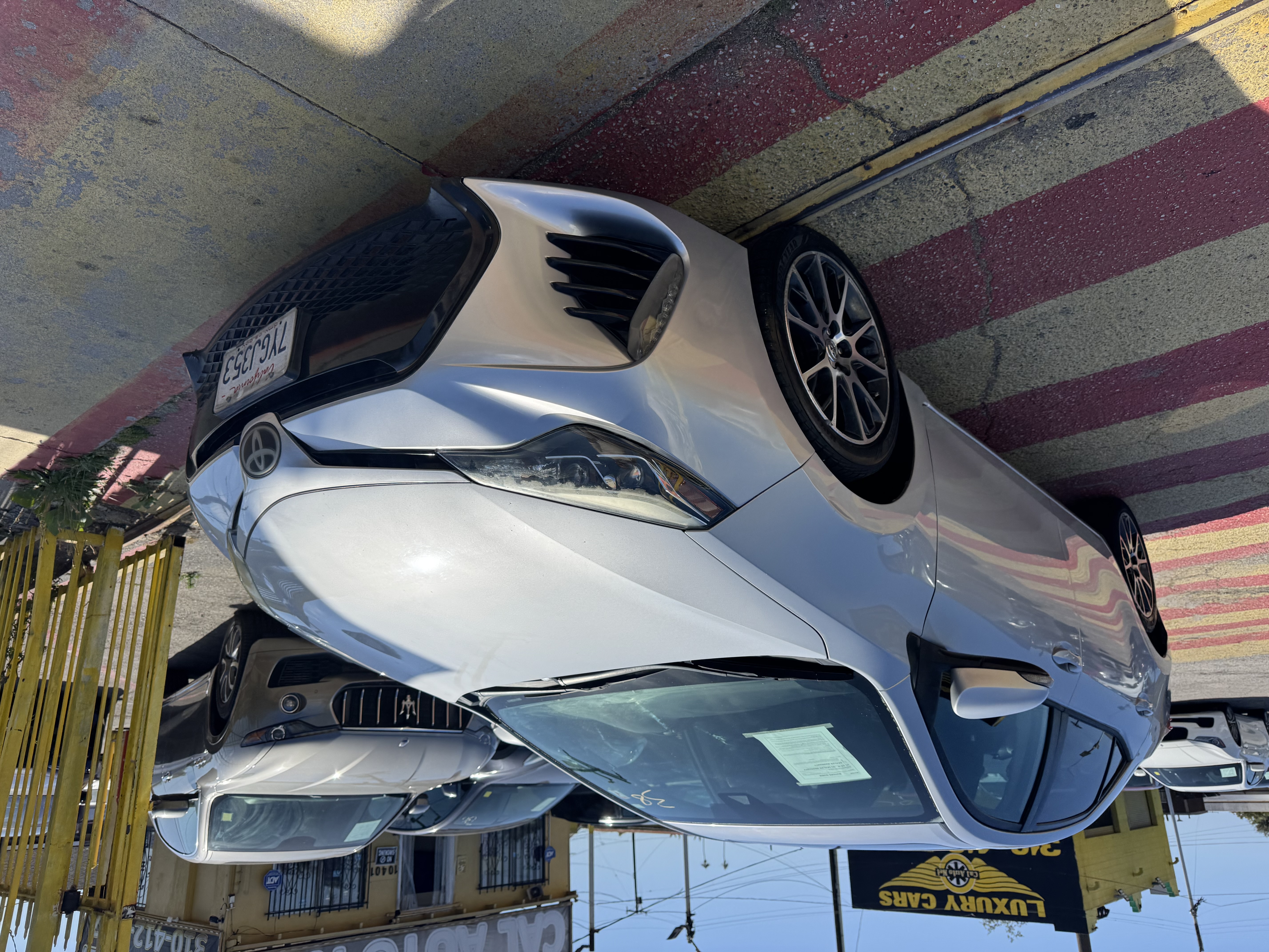 View vehicle photo 3