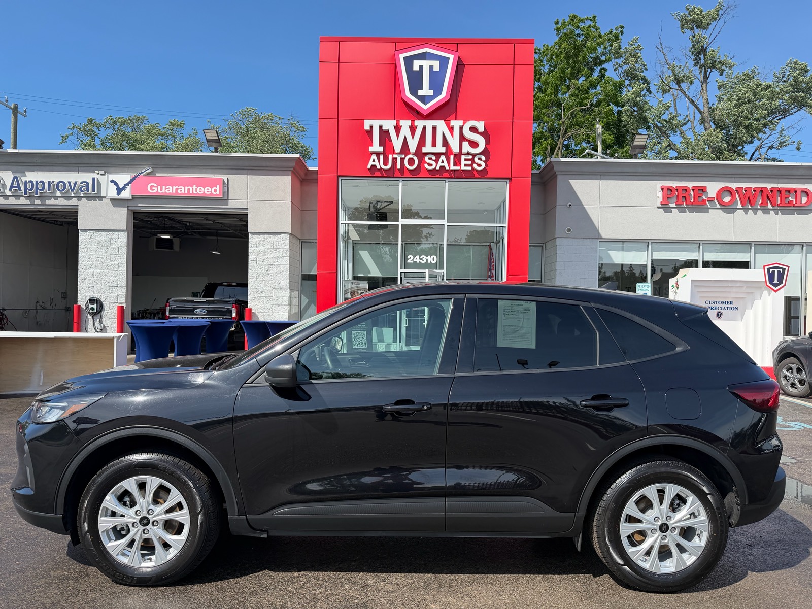 Black 2025 Ford Escape Active AWD SUV / Crossover All-Wheel Drive 8-Speed Automatic