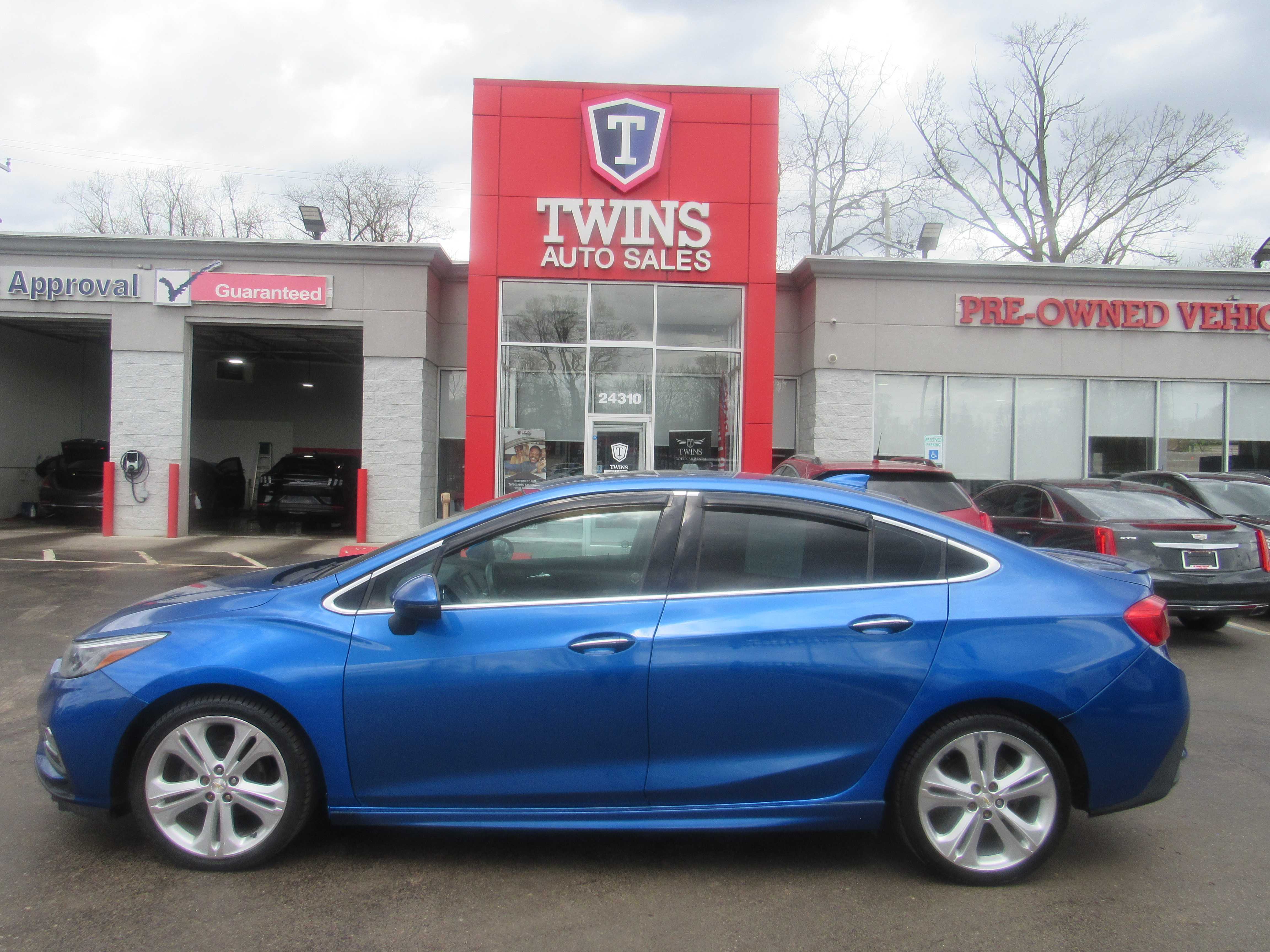 Blue 2016 Chevrolet Cruze Premier Sedan FWD Sedan Front-Wheel Drive 6-Speed Automatic