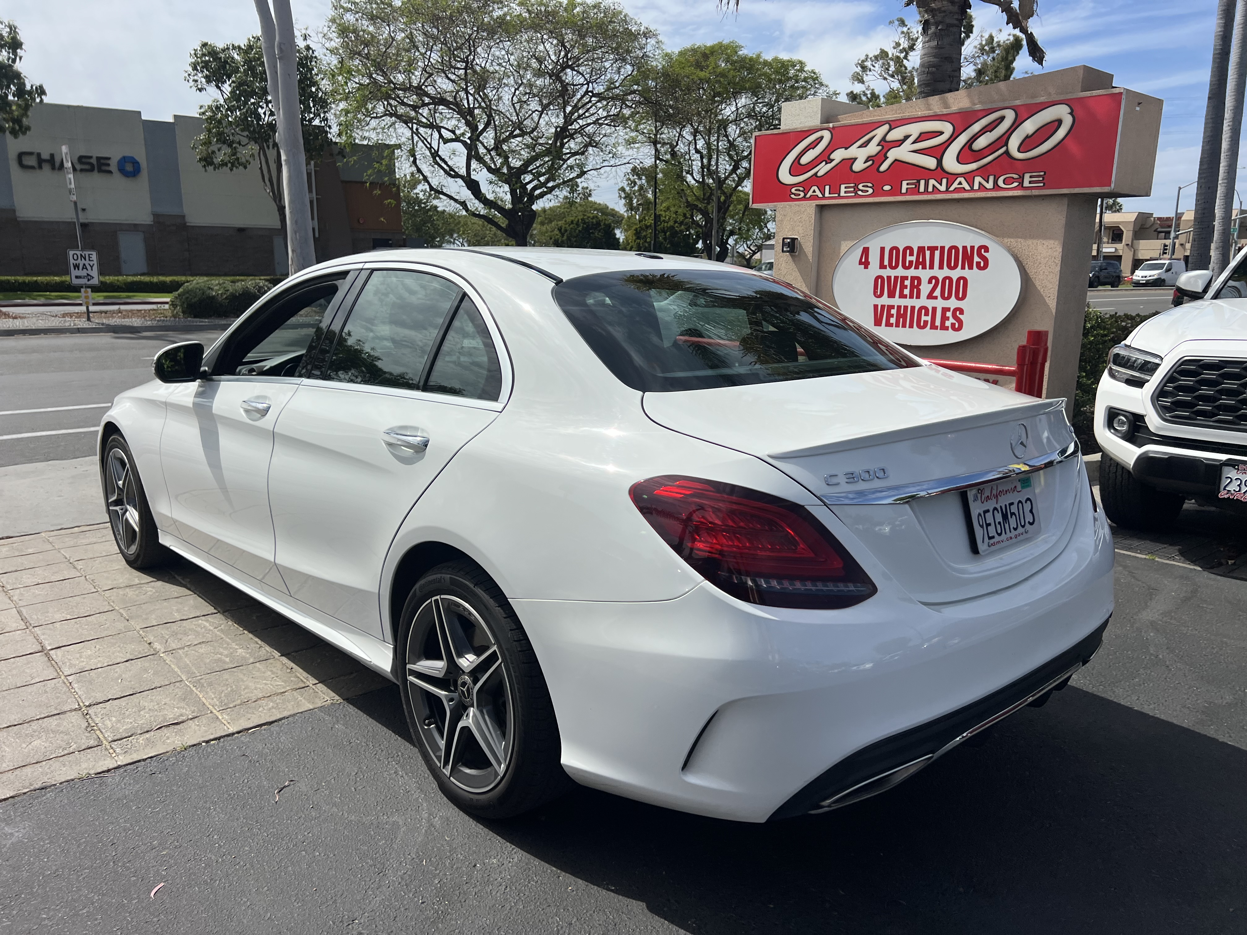 View vehicle photo 6