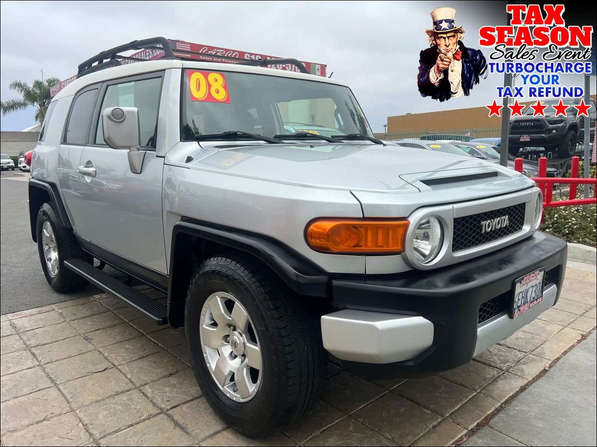 Silver 2008 Toyota FJ Cruiser 2WD SUV / Crossover 4X2 5-Speed Automatic Overdrive