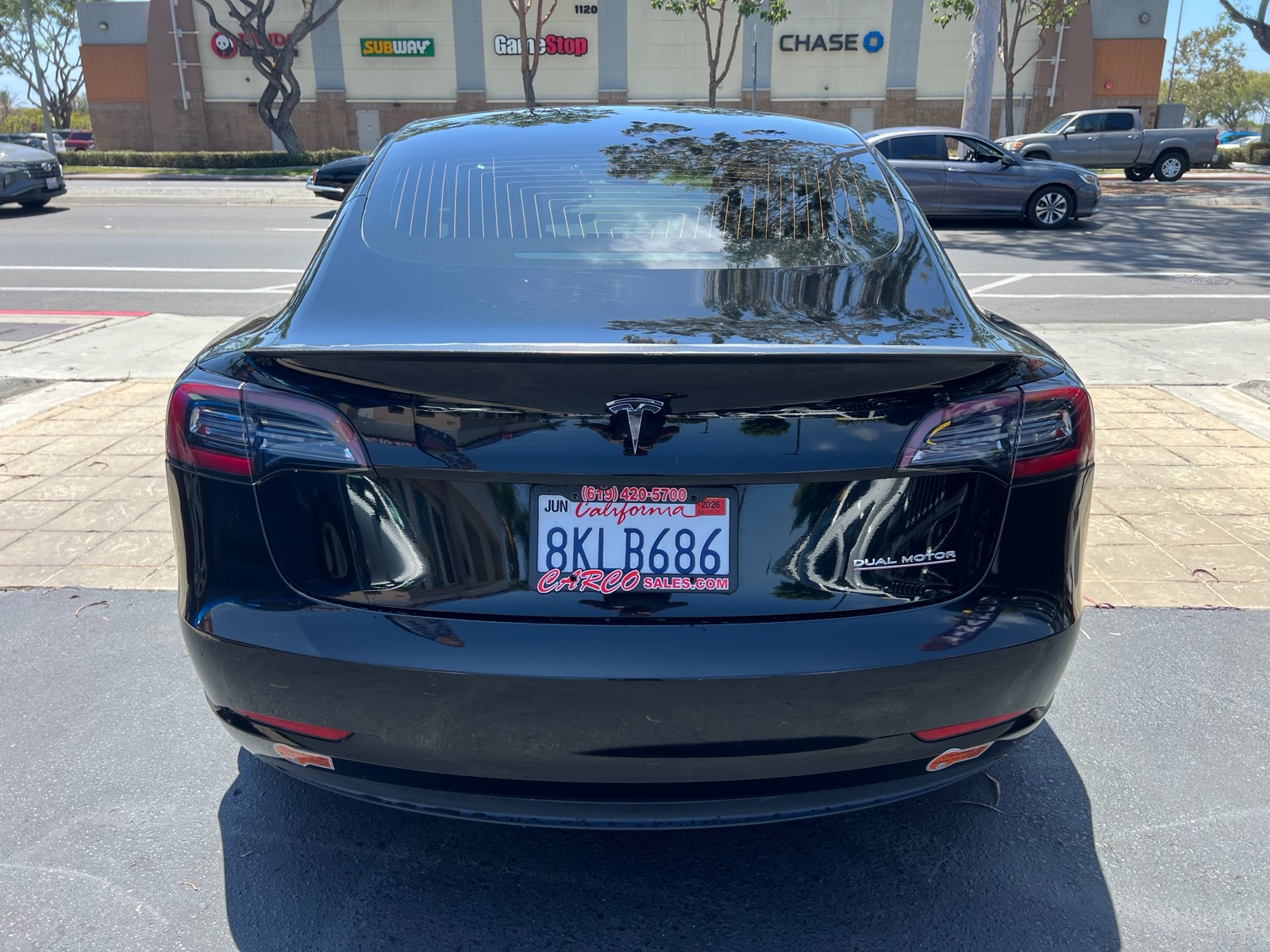 View vehicle photo 7