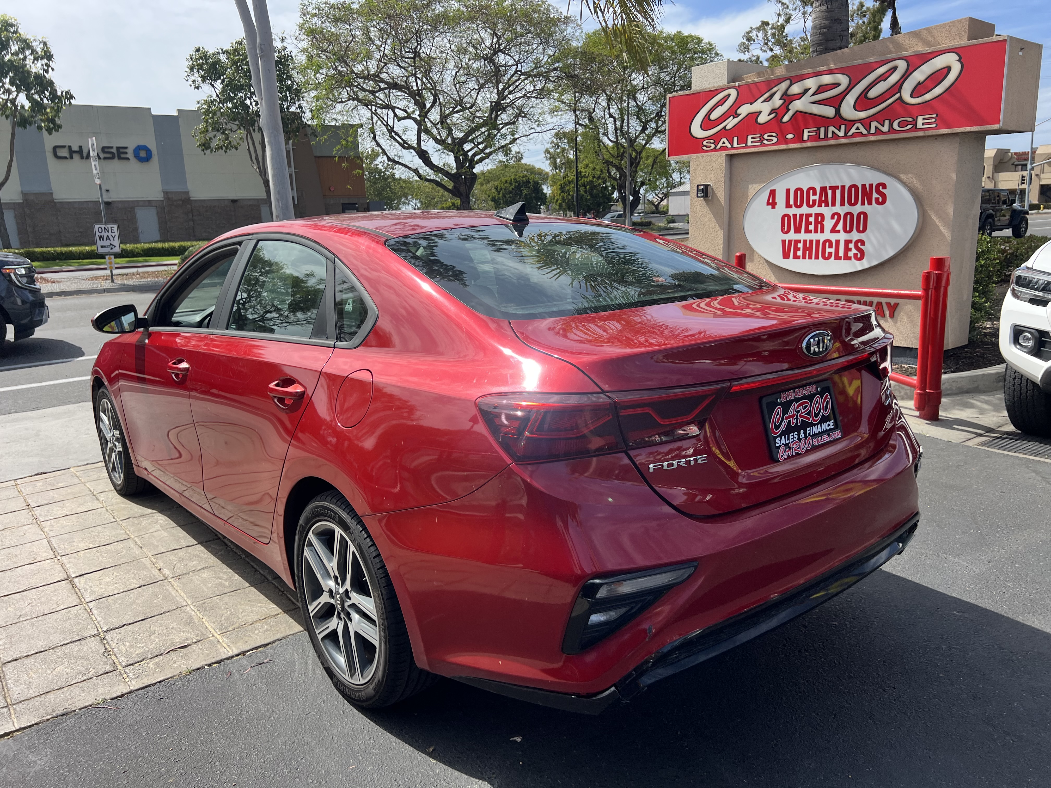 View vehicle photo 6