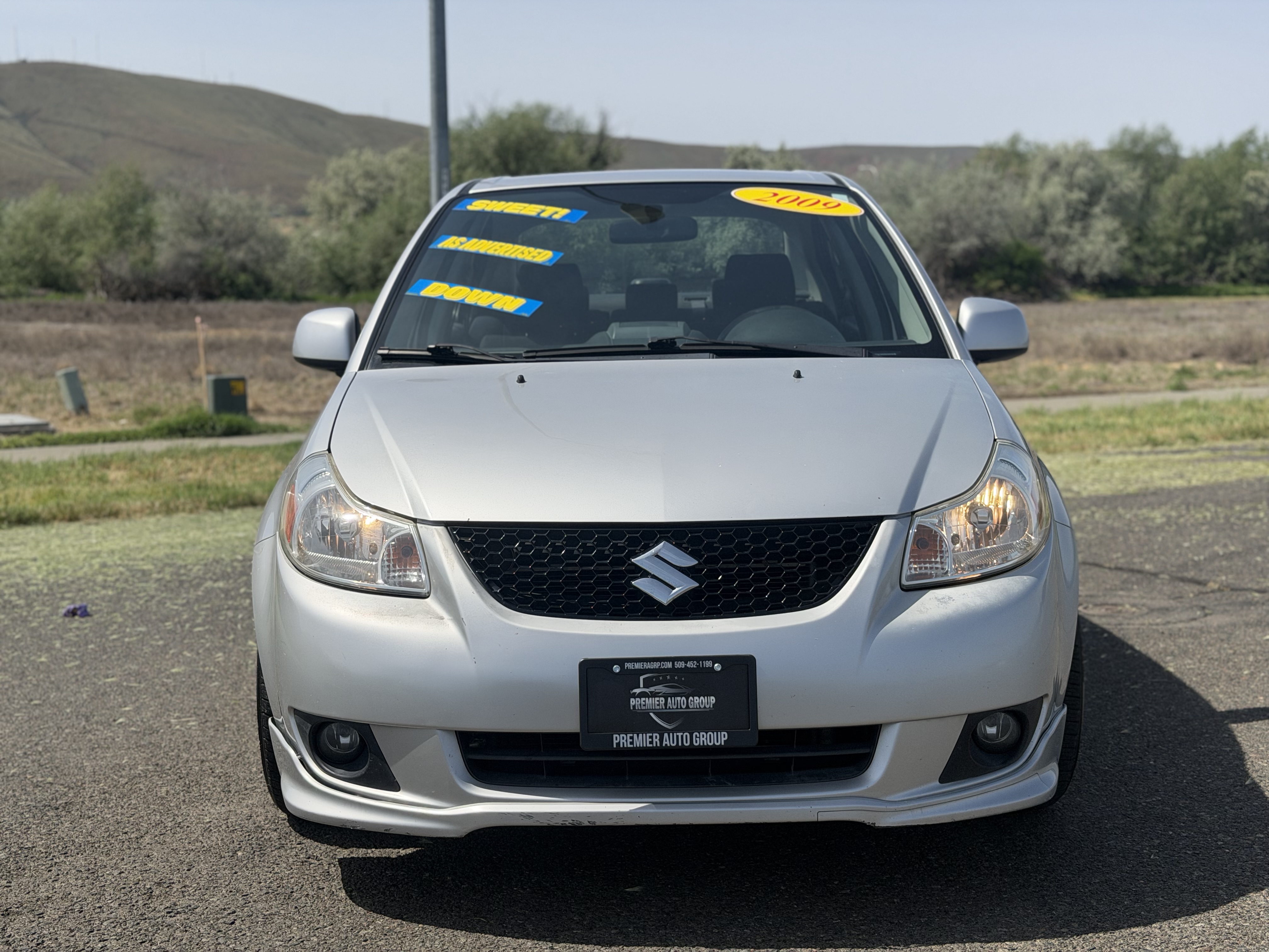 View vehicle photo 3