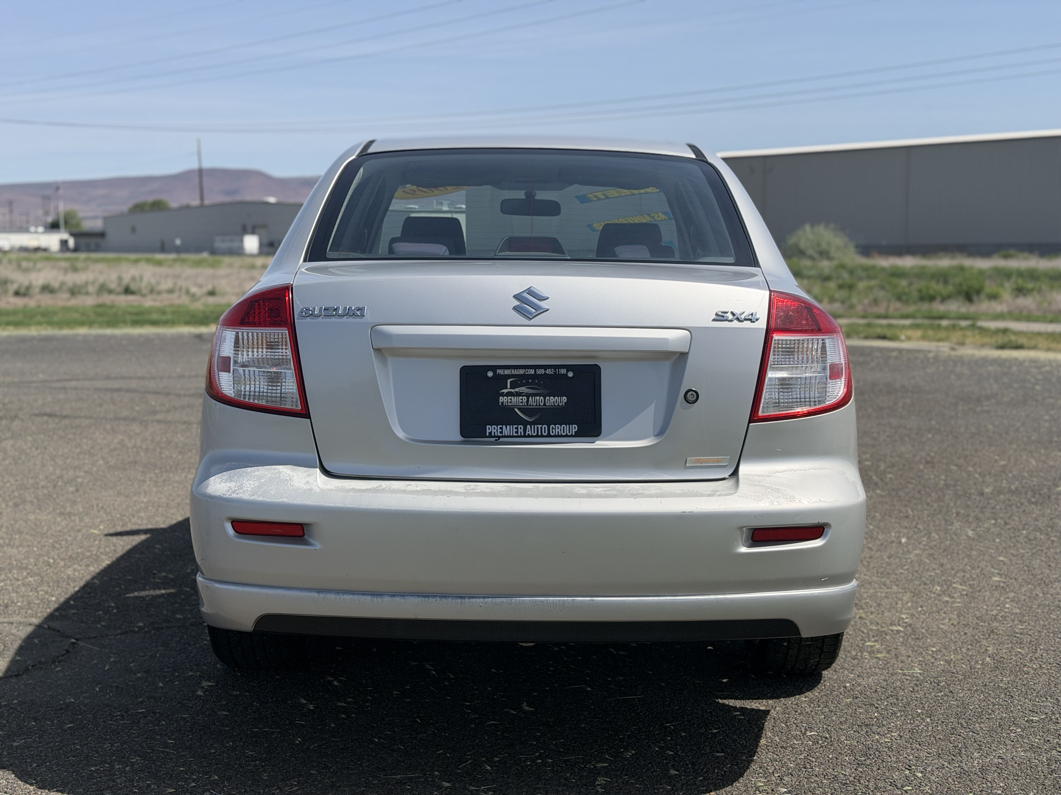 View vehicle photo 6
