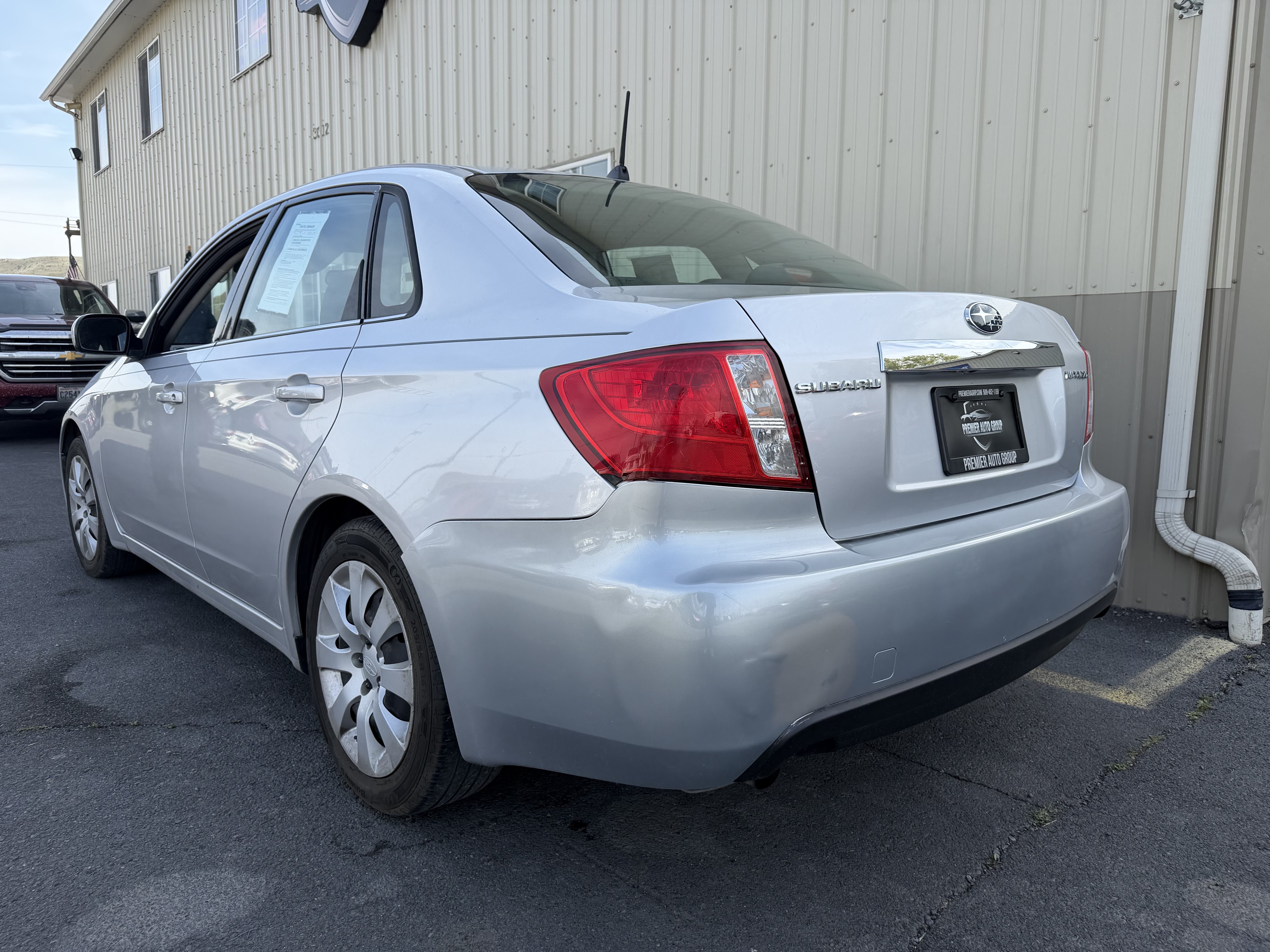 View vehicle photo 7