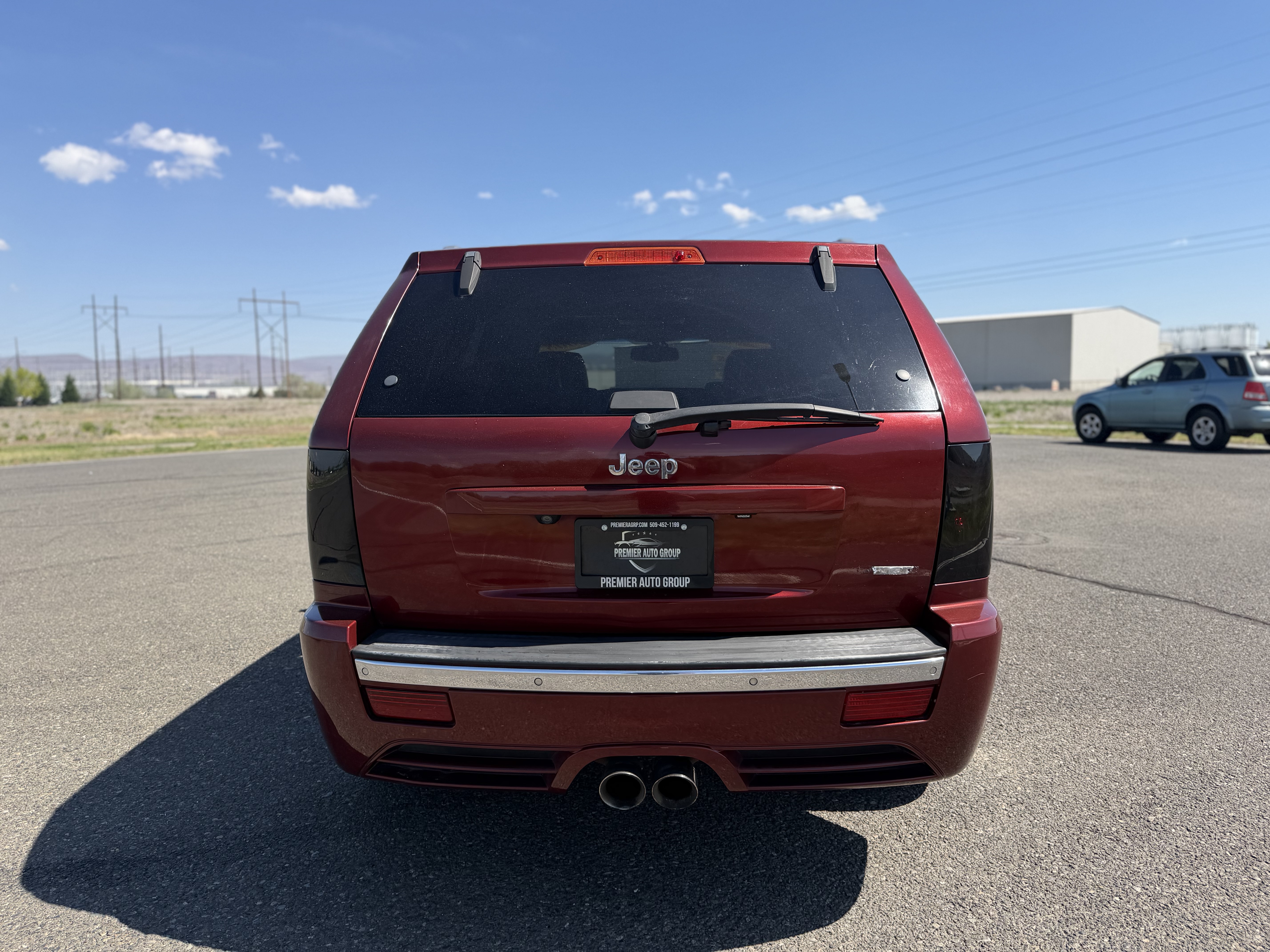 View vehicle photo 7