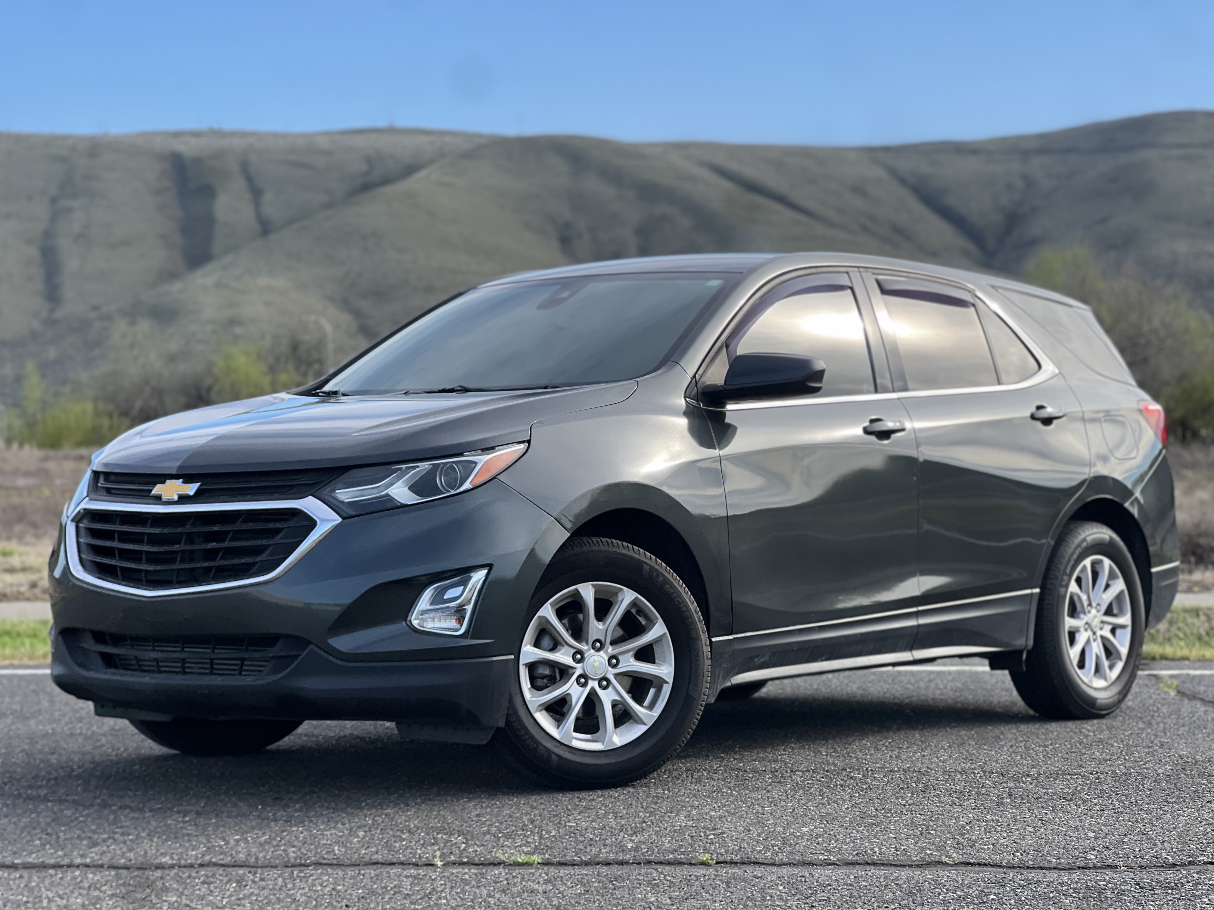 View vehicle photo 4