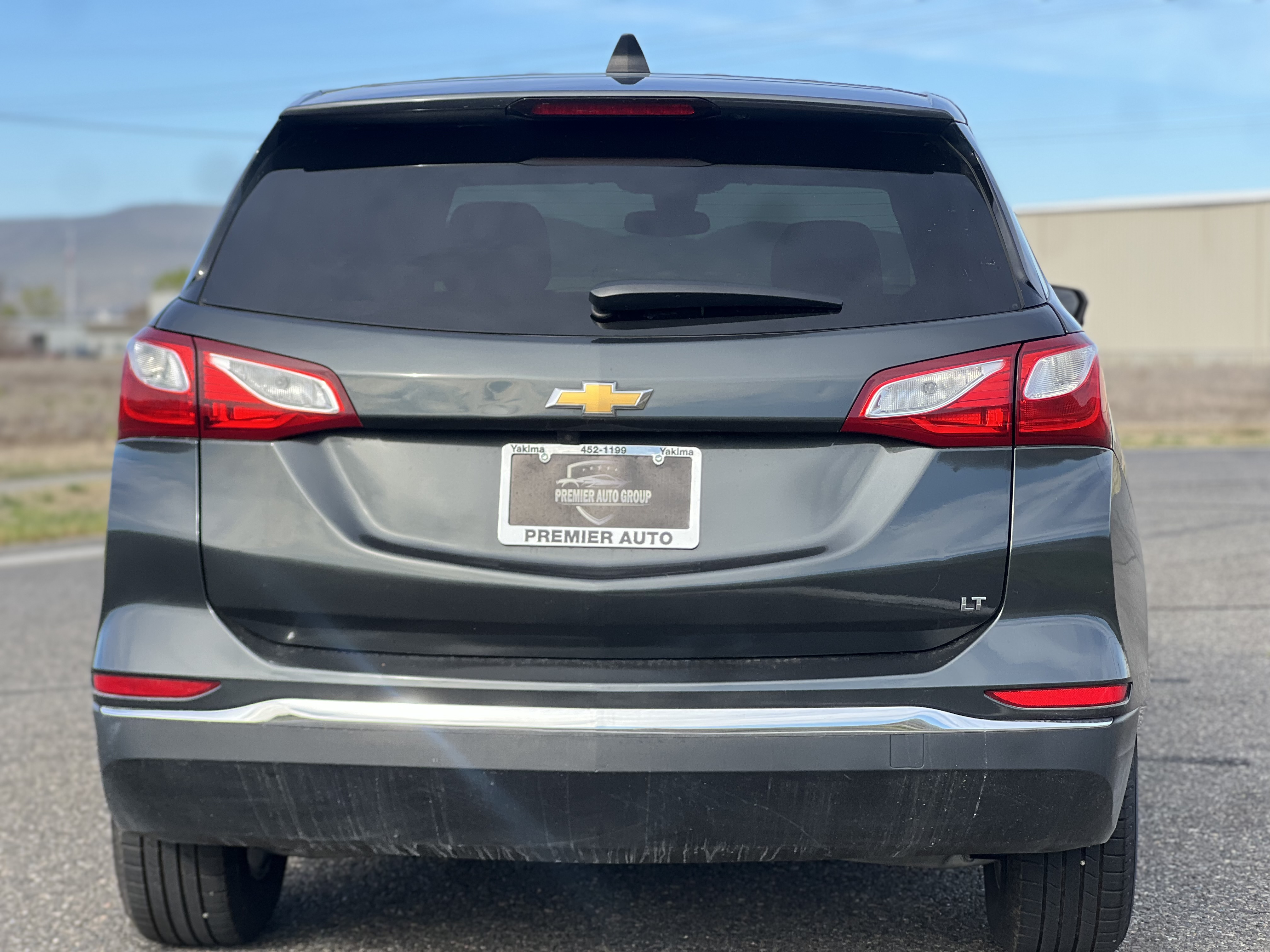View vehicle photo 7