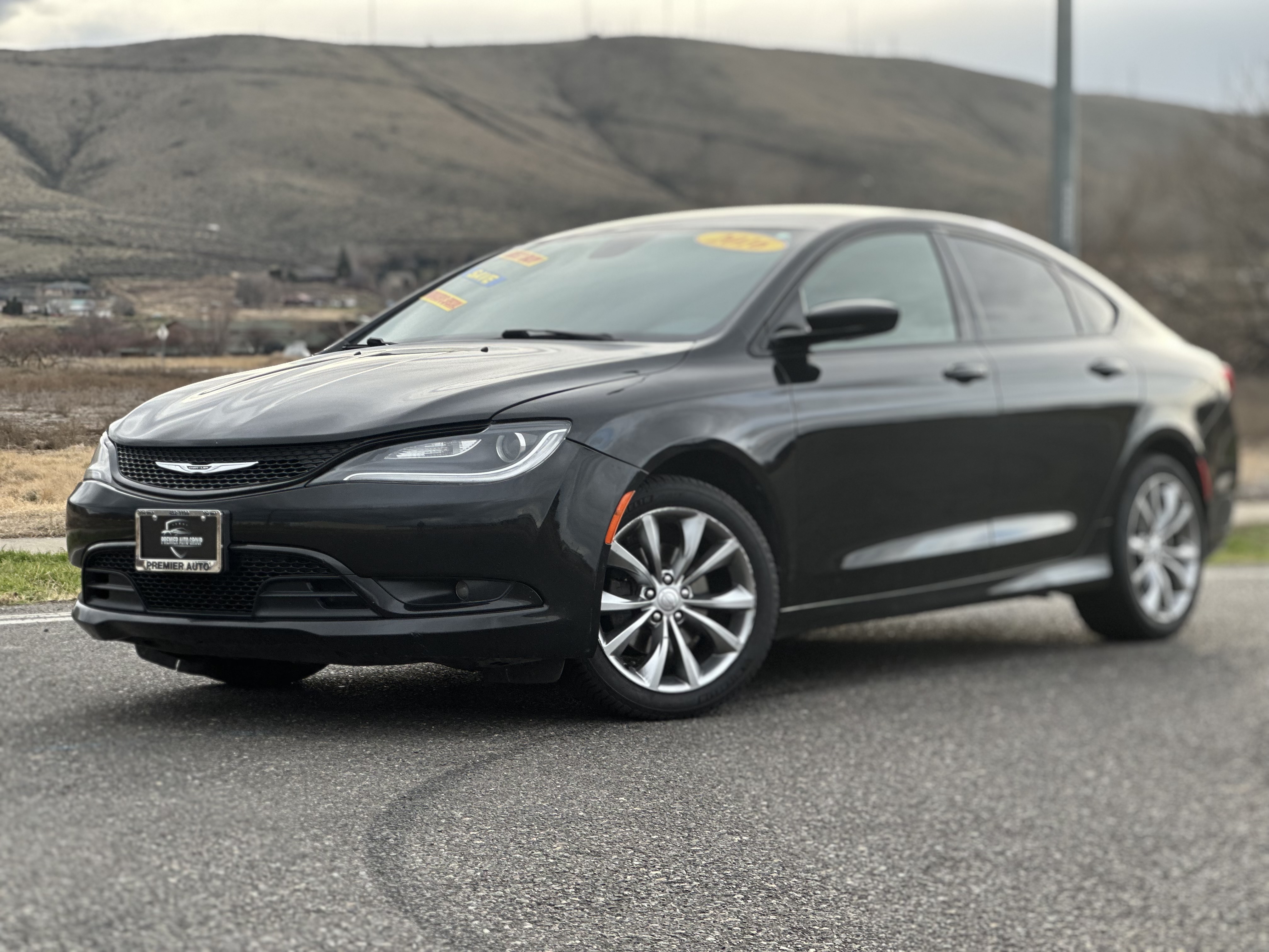 2016 Chrysler 200 S Sedan AWD
