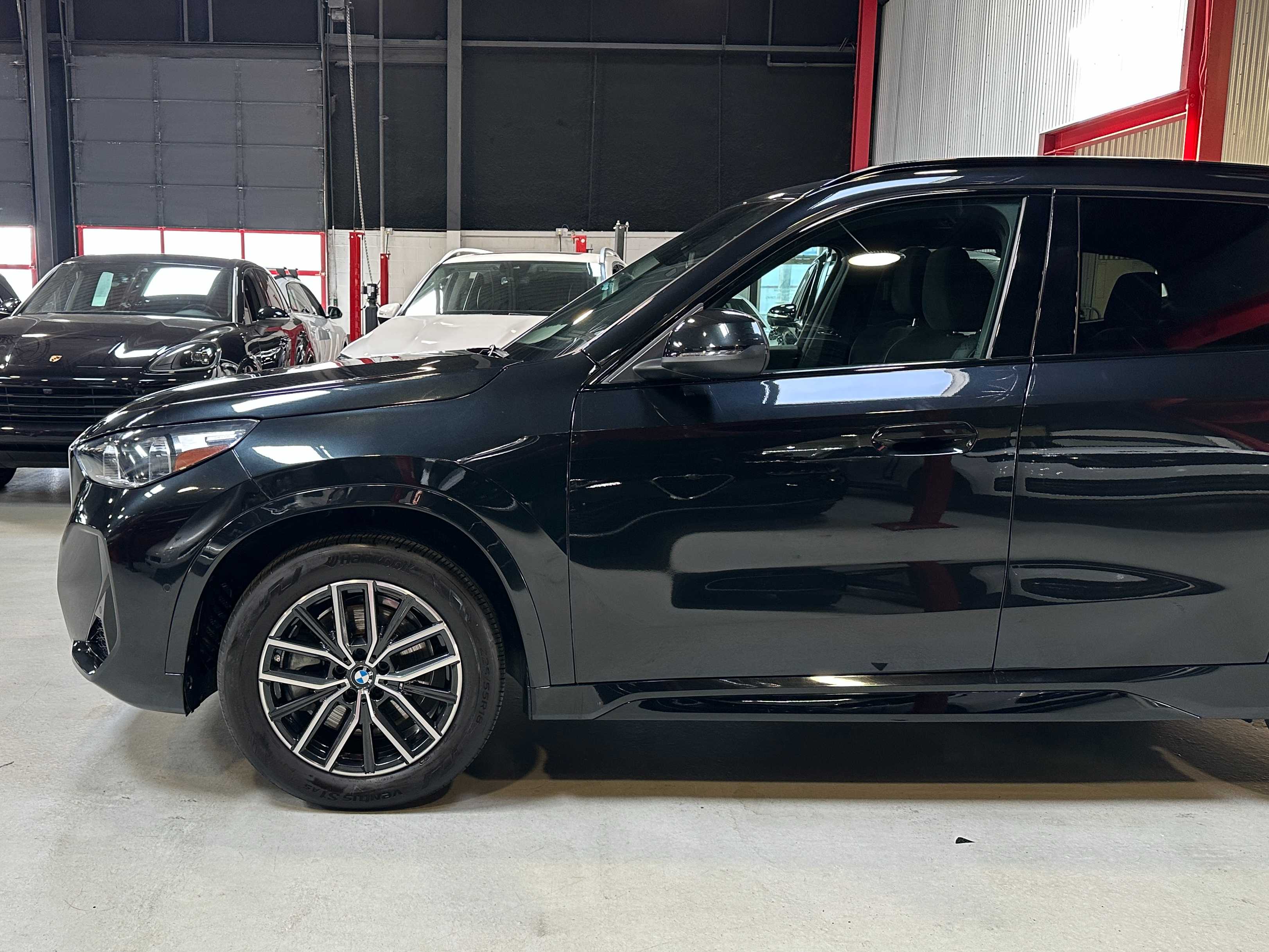 View vehicle photo 2