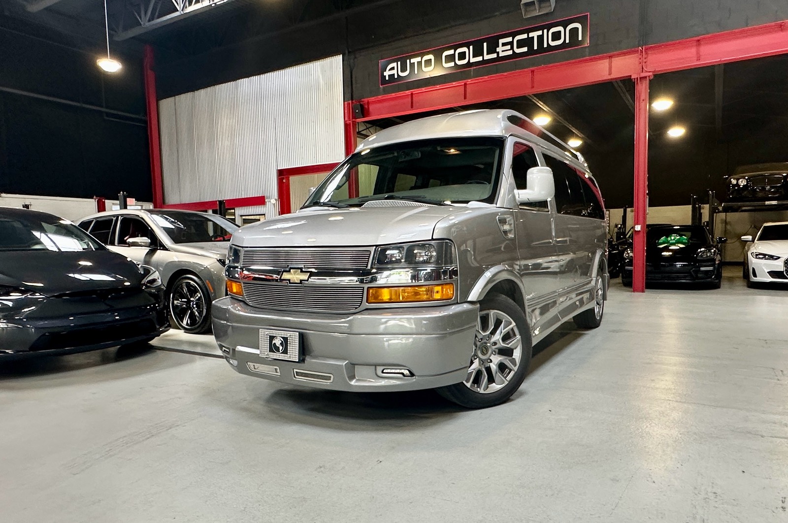 Silver 2022 Chevrolet Express Cargo 2500 RWD Van Rear-Wheel Drive 6-Speed Automatic Overdrive