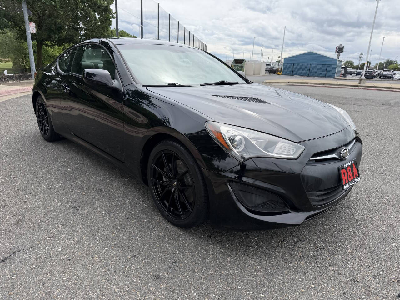 2013 Hyundai Genesis Coupe 2.0T Premium RWD