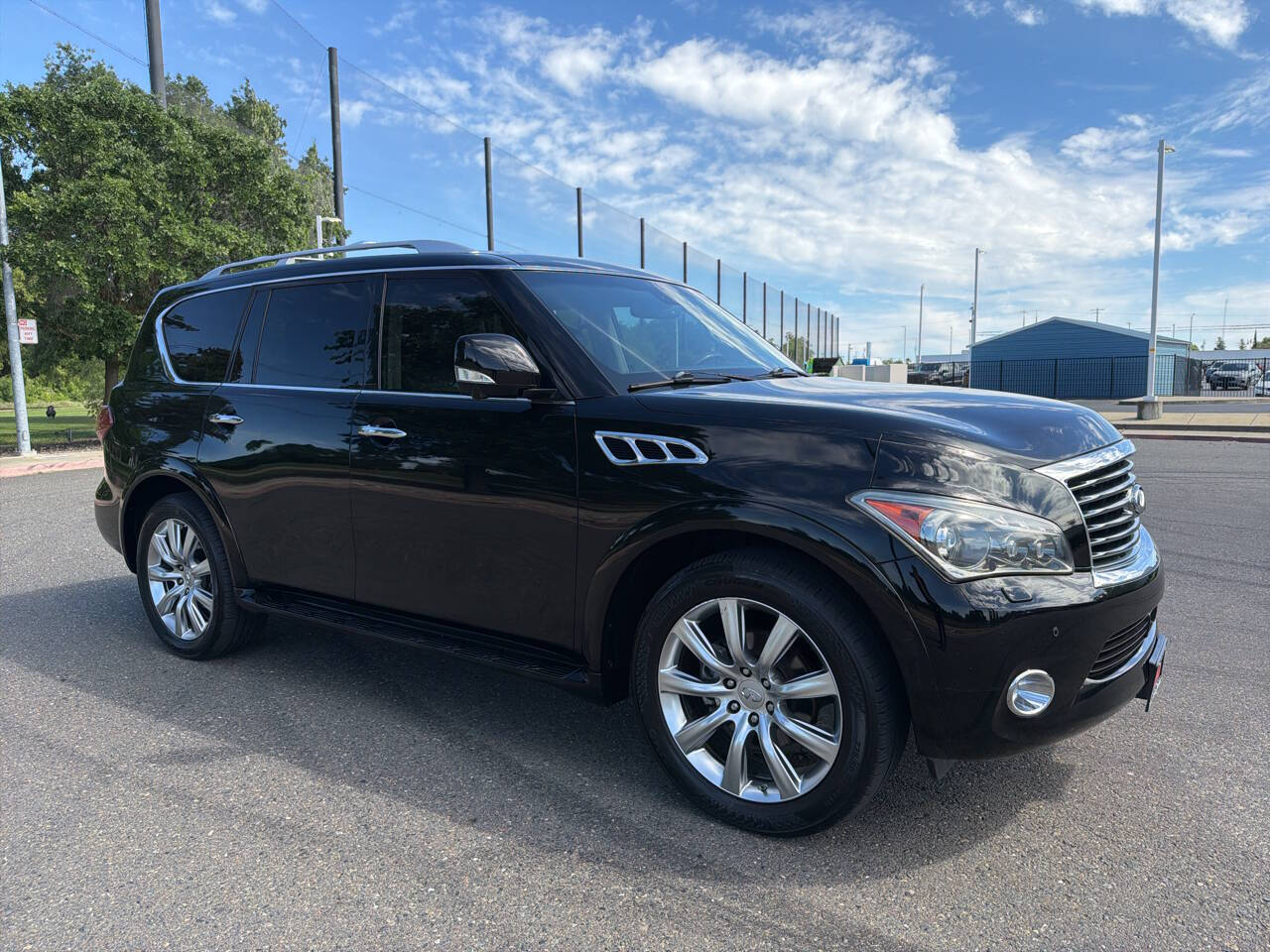 2011 INFINITI QX56 4WD