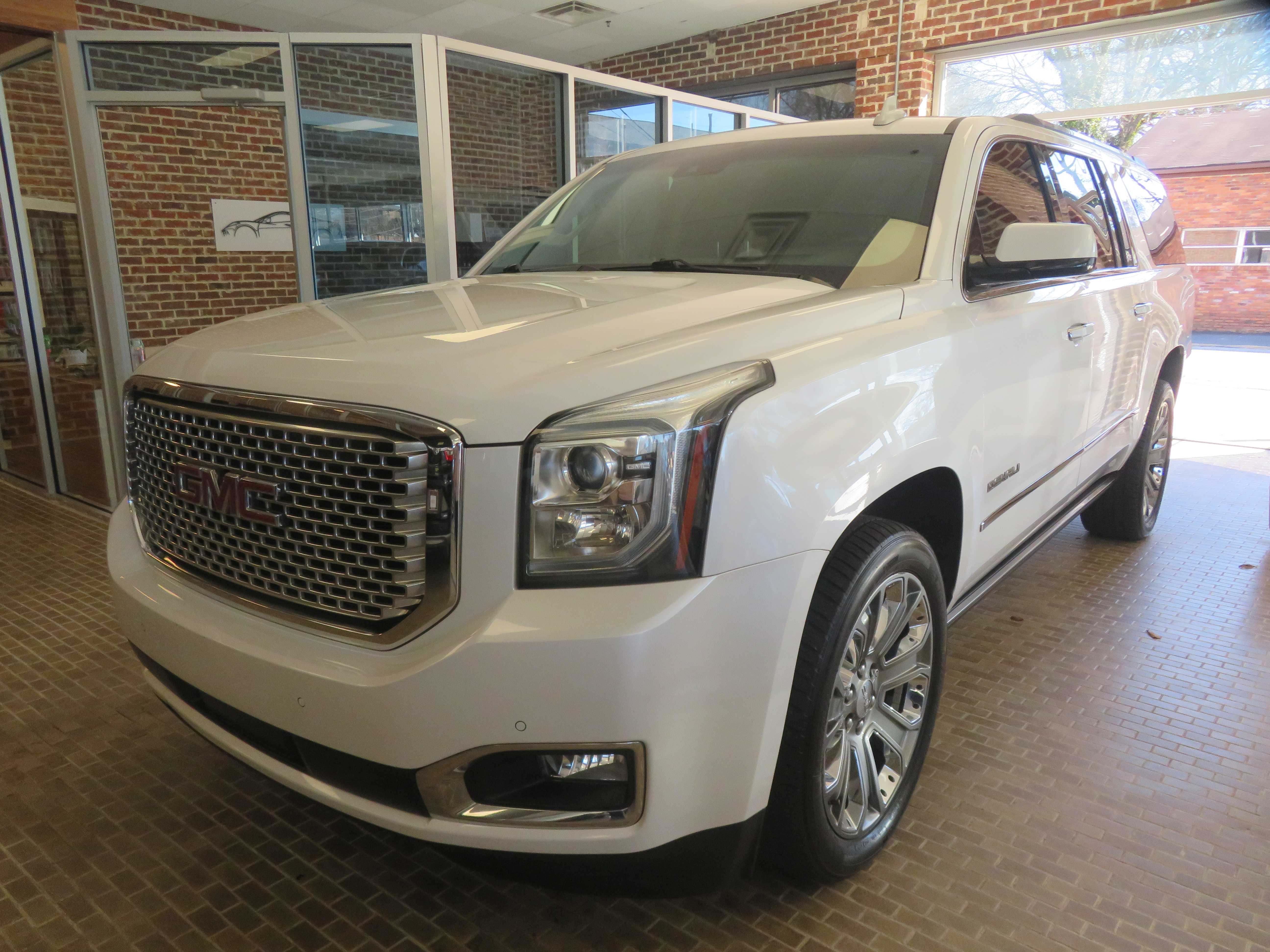 2016 GMC Yukon XL Denali 4WD
