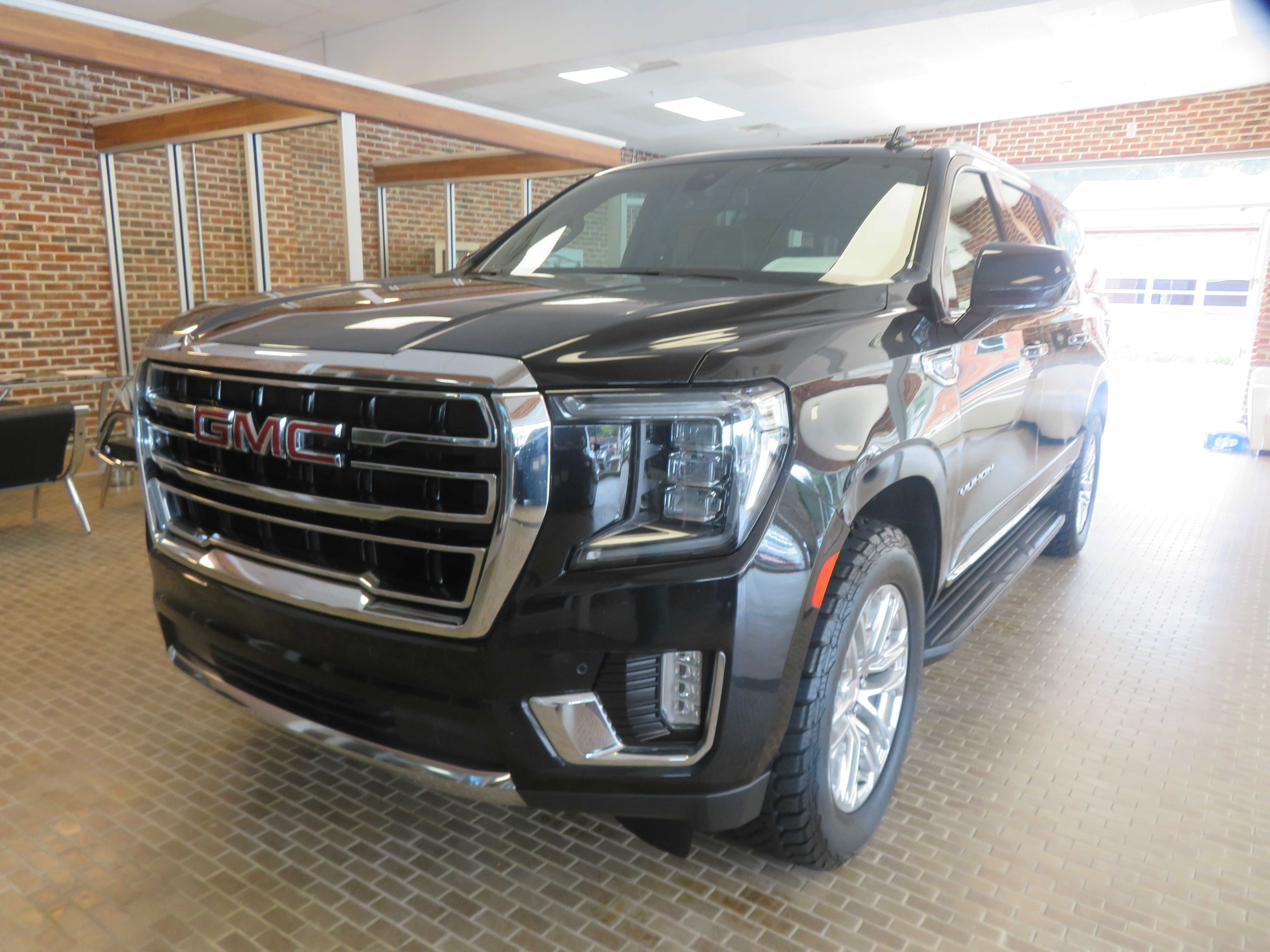  2021 GMC Yukon XL SLT RWD   