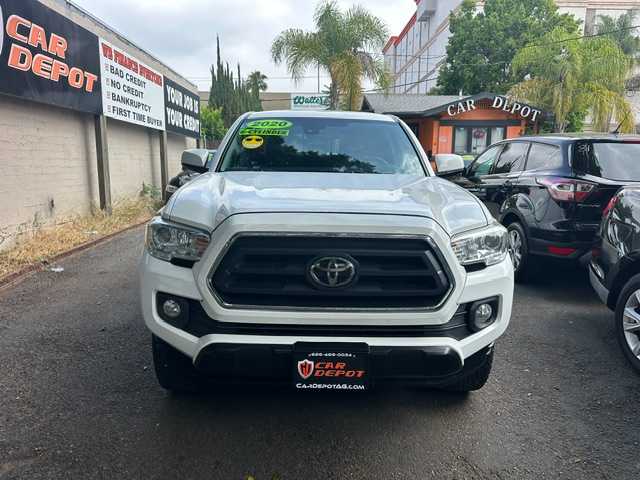 View vehicle photo 3
