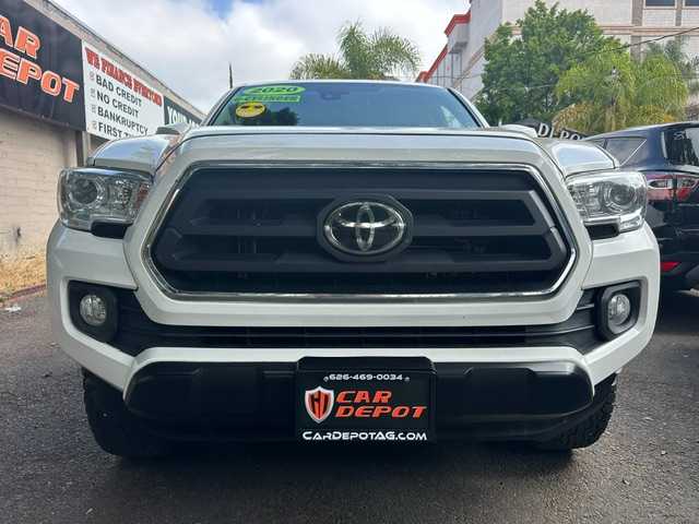 View vehicle photo 4