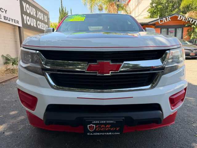 View vehicle photo 4