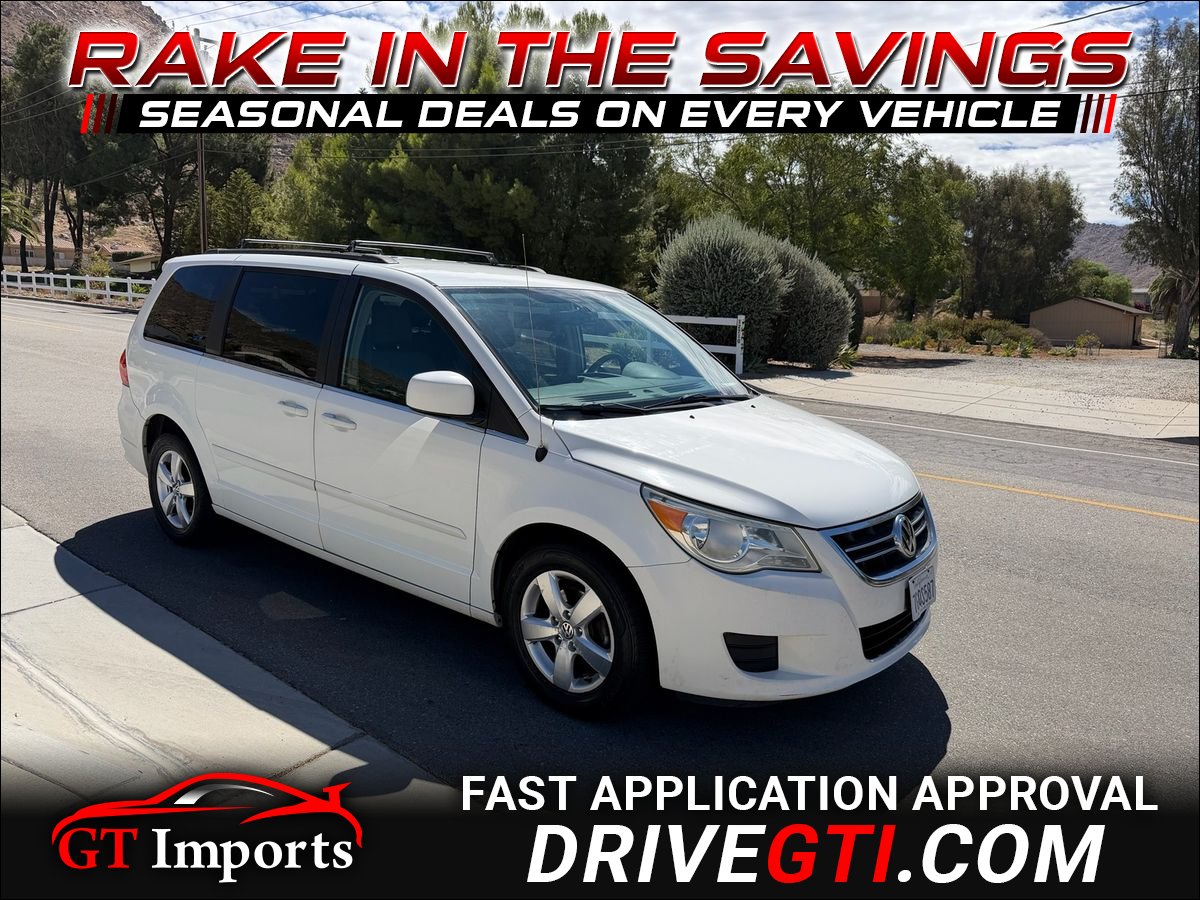 White 2011 Volkswagen Routan Minivan Front-Wheel Drive 6-Speed Automatic Overdrive