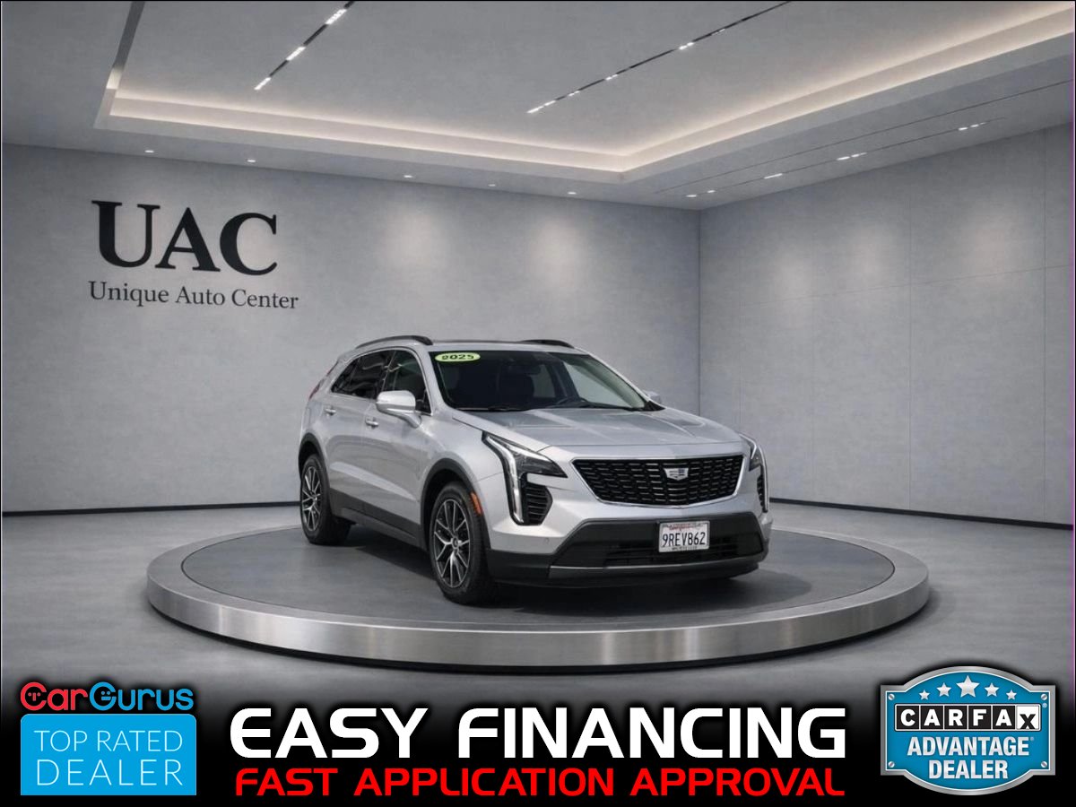 Silver 2021 Cadillac XT4 Premium Luxury FWD SUV / Crossover Front-Wheel Drive 9-Speed Automatic