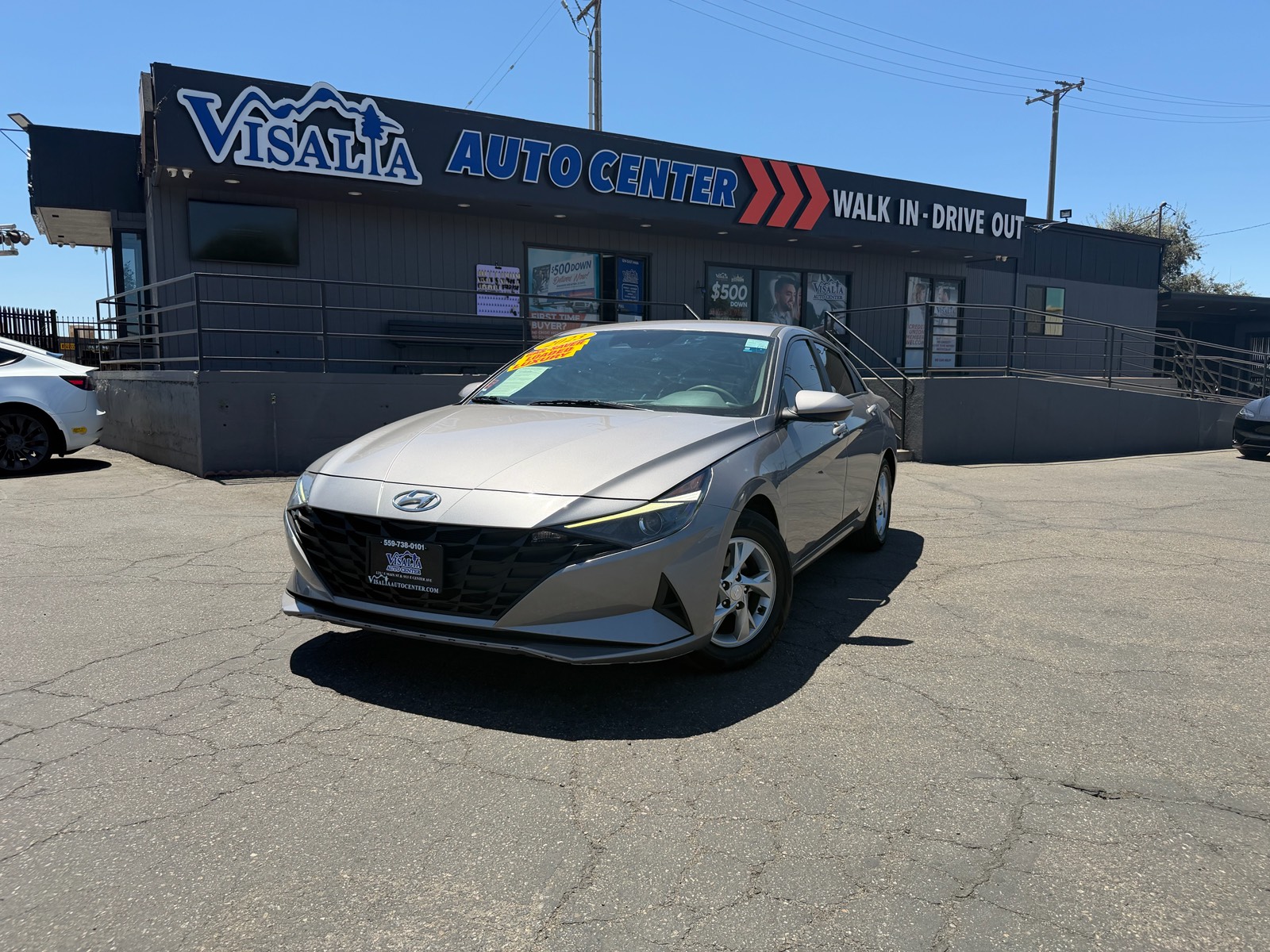 Silver 2023 Hyundai Elantra Sedan Front-Wheel Drive Automatic