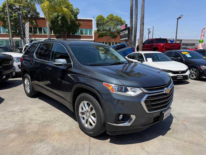 Gray 2018 Chevrolet Traverse LT Cloth FWD SUV / Crossover Front-Wheel Drive 9-Speed Automatic
