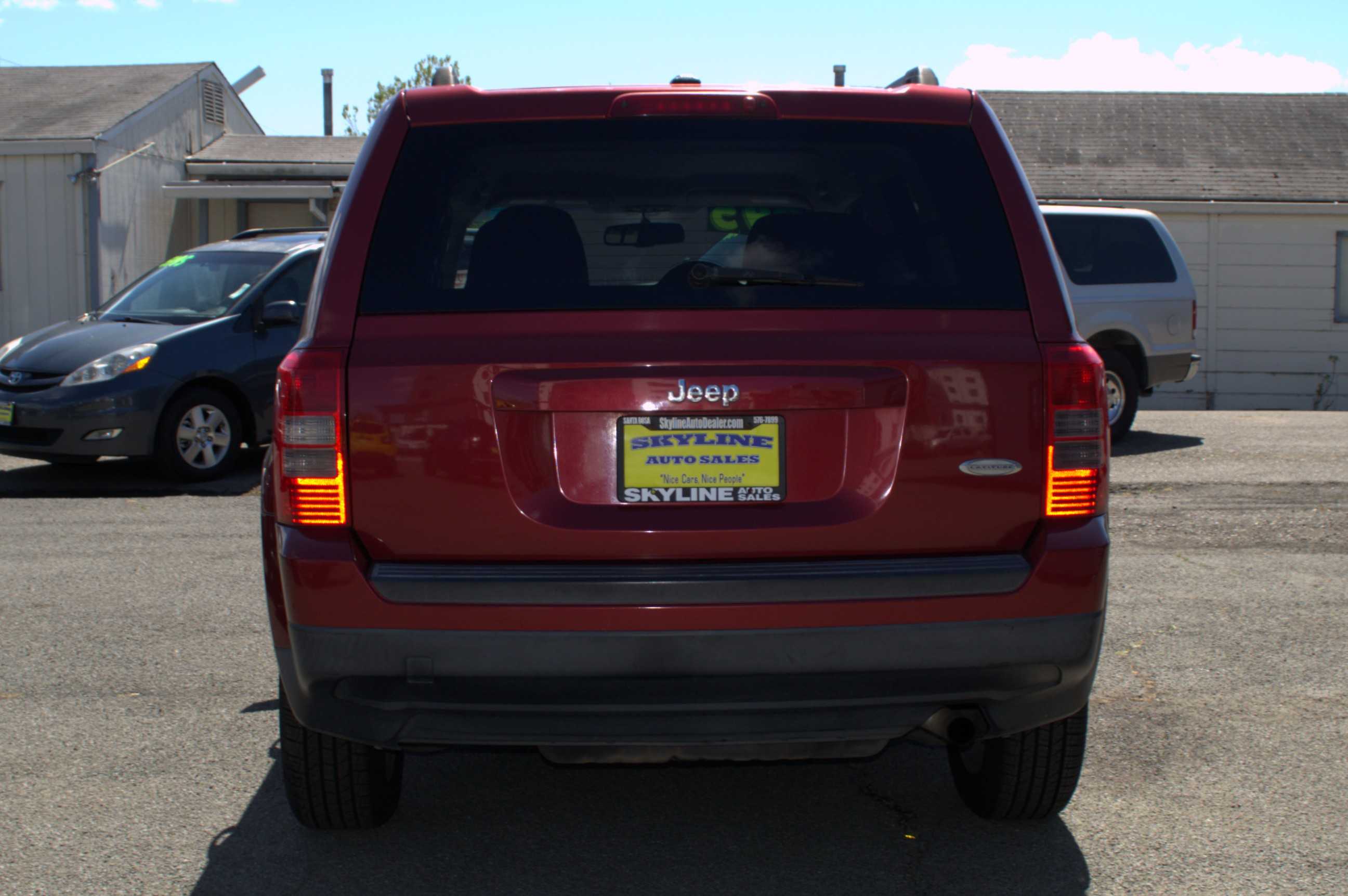 View vehicle photo 4