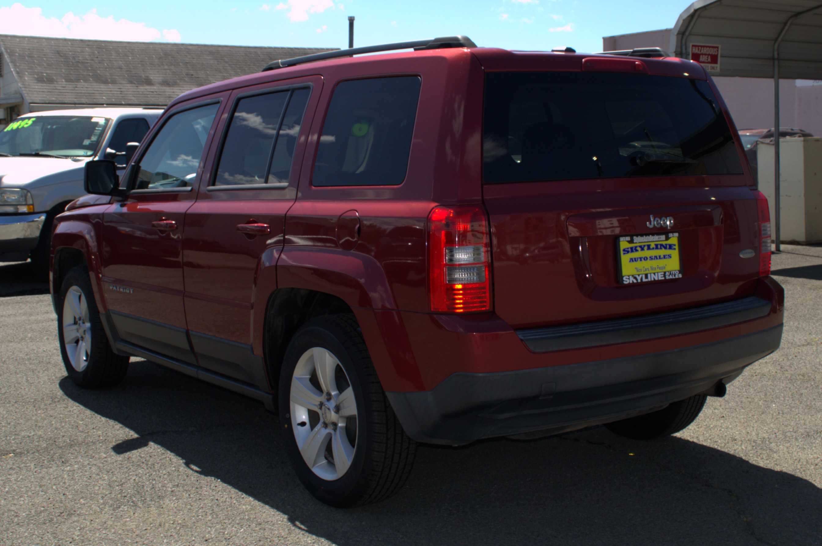 View vehicle photo 6