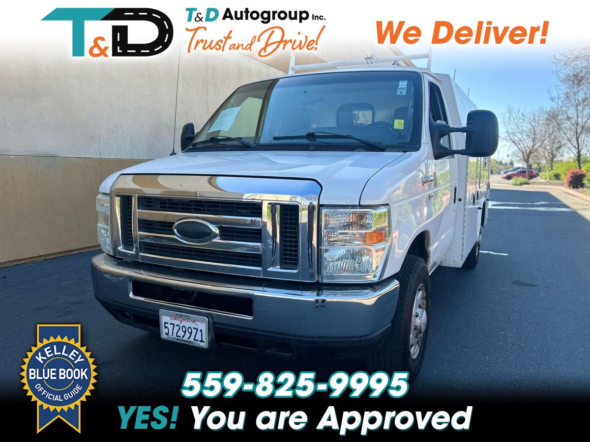 White 2016 Ford E-Series Chassis E-350 Super Duty 138 Cutaway RWD Pickup Truck Rear-Wheel Drive 5-Speed Automatic Overdrive
