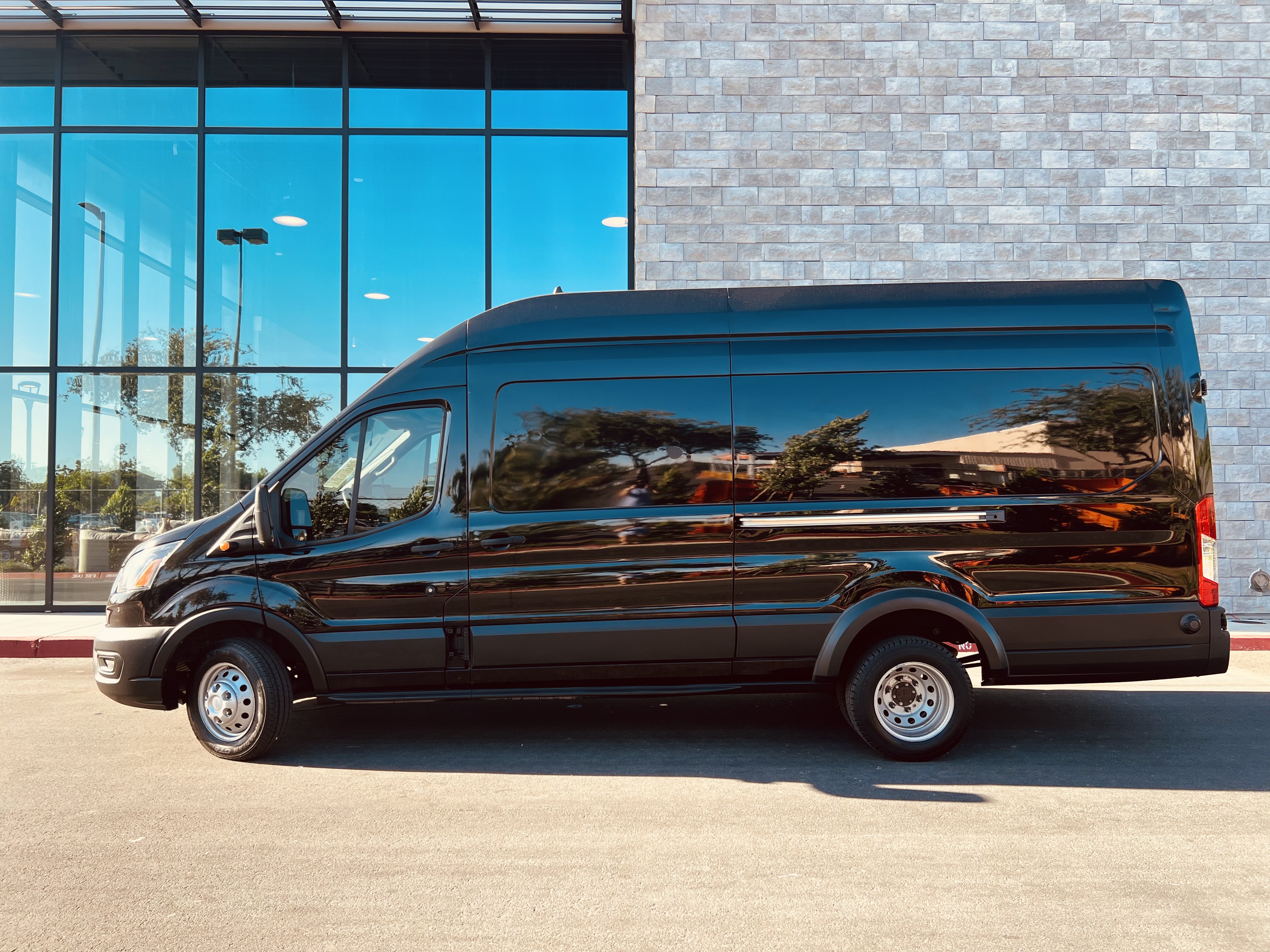 View vehicle photo 2