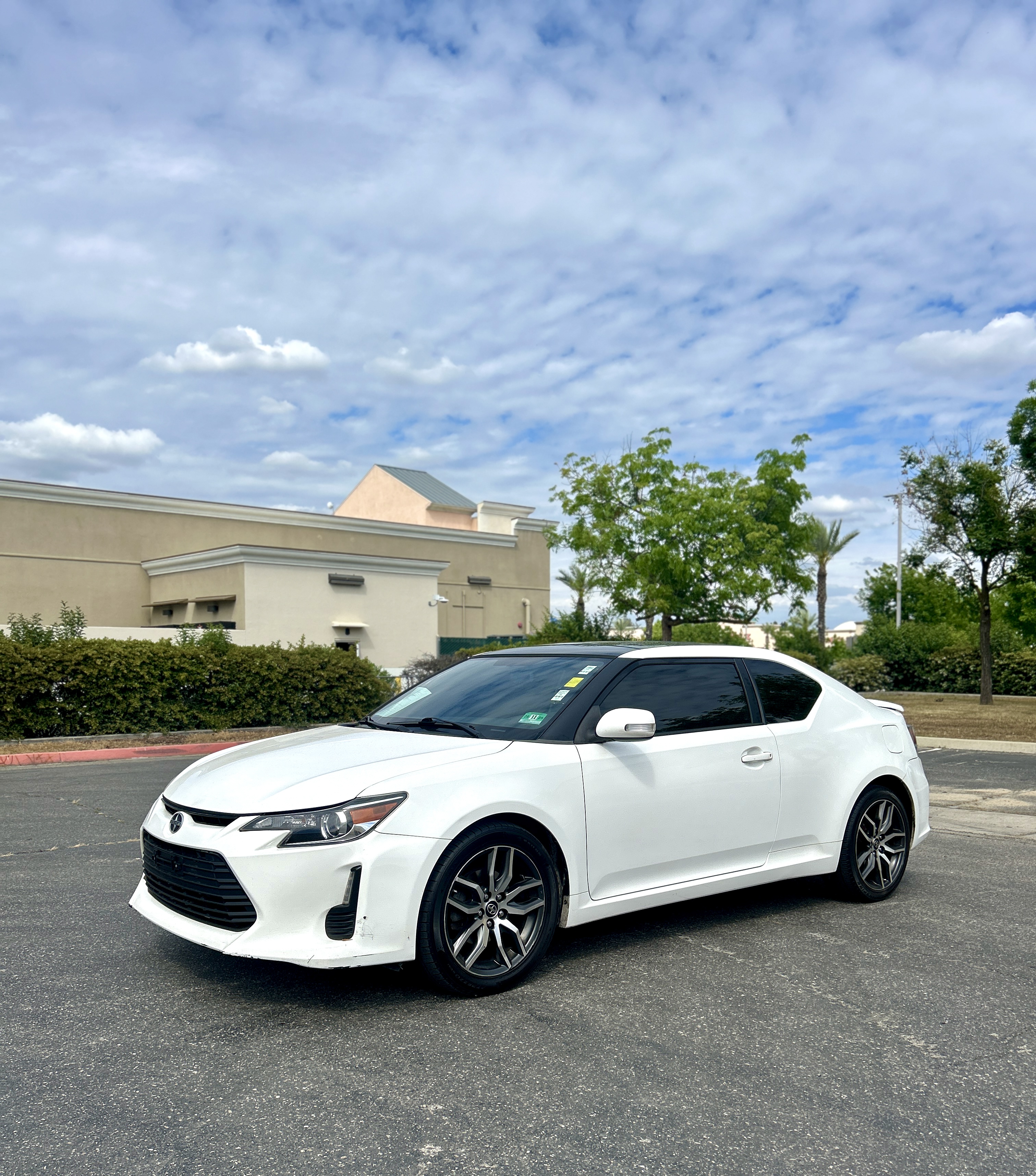 White 2014 Scion tC Monogram Coupe Front-Wheel Drive 6-Speed Automatic