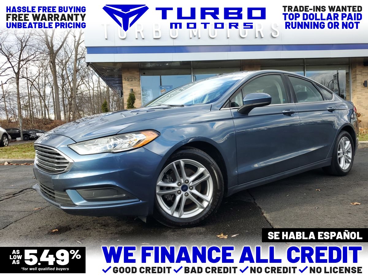 Blue 2018 Ford Fusion SE Sedan Front-Wheel Drive 6-Speed Automatic