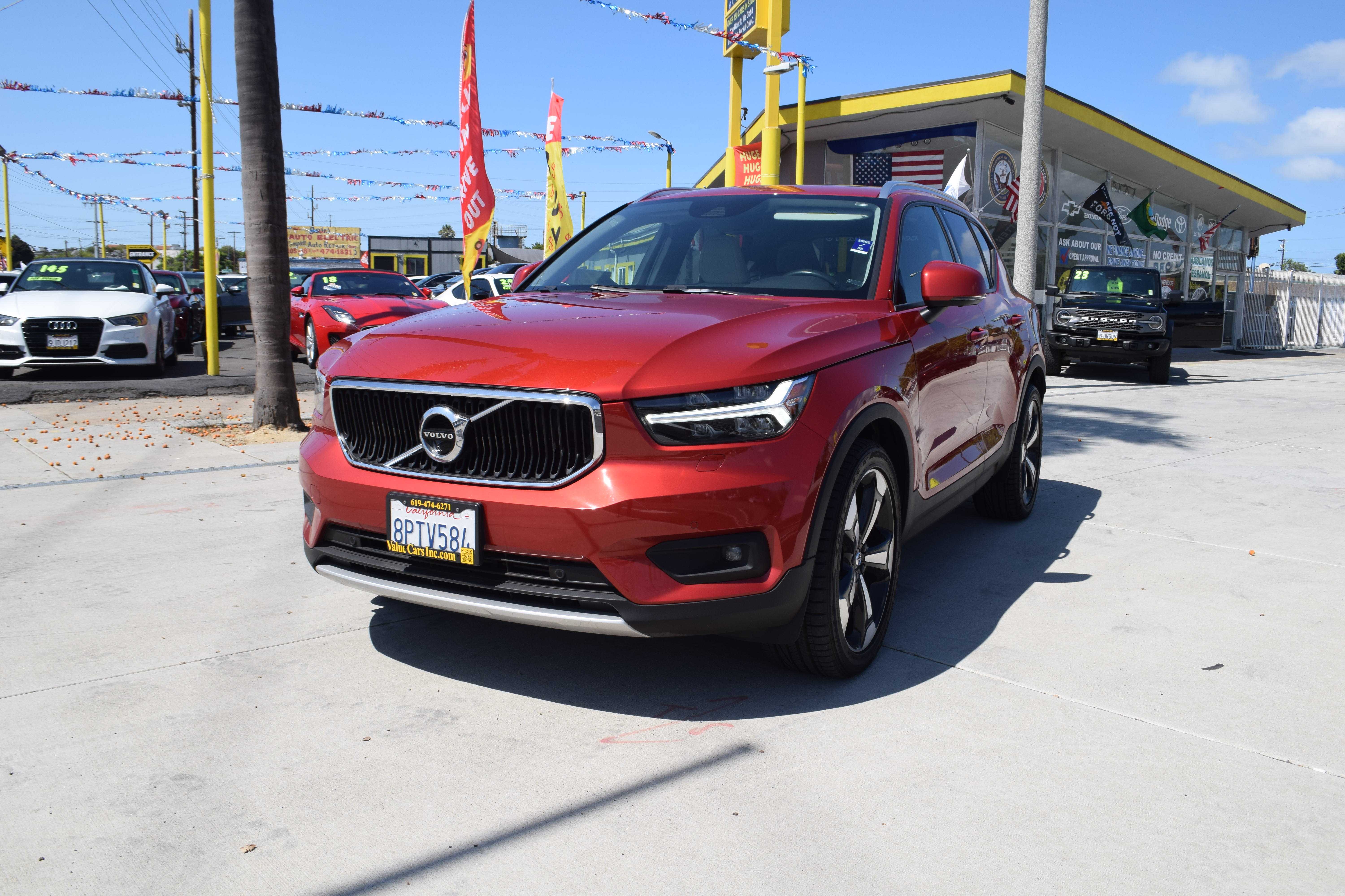  2020 Volvo XC40 T4 Momentum FWD   