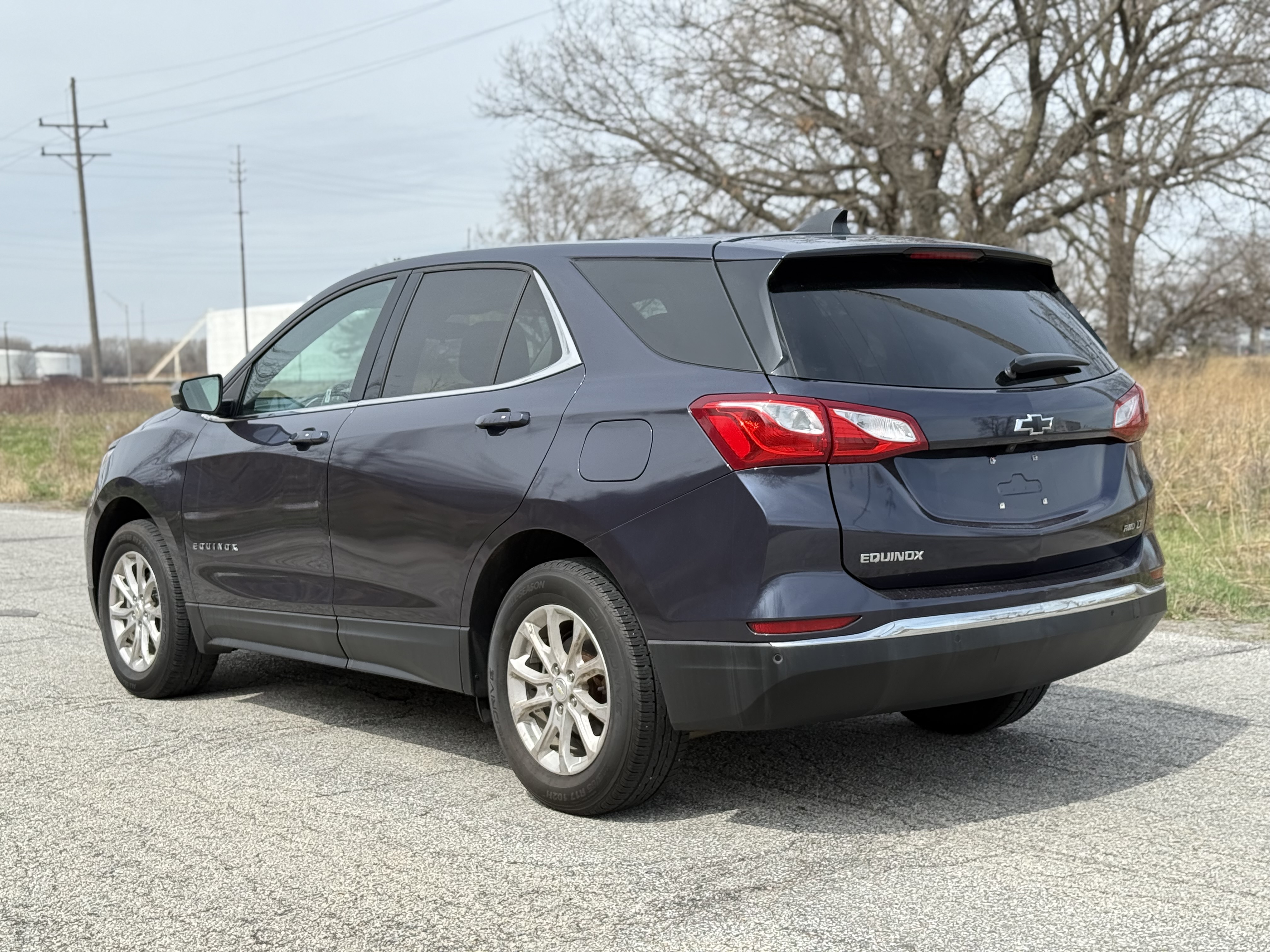 View vehicle photo 4